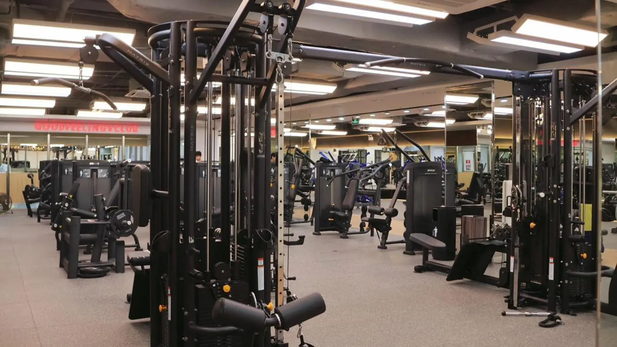 Fitness centre/facilities in Holiday Inn Shenzhen Donghua by IHG Fitness centre/facilities in Holiday Inn Shenzhen Donghua by IHG