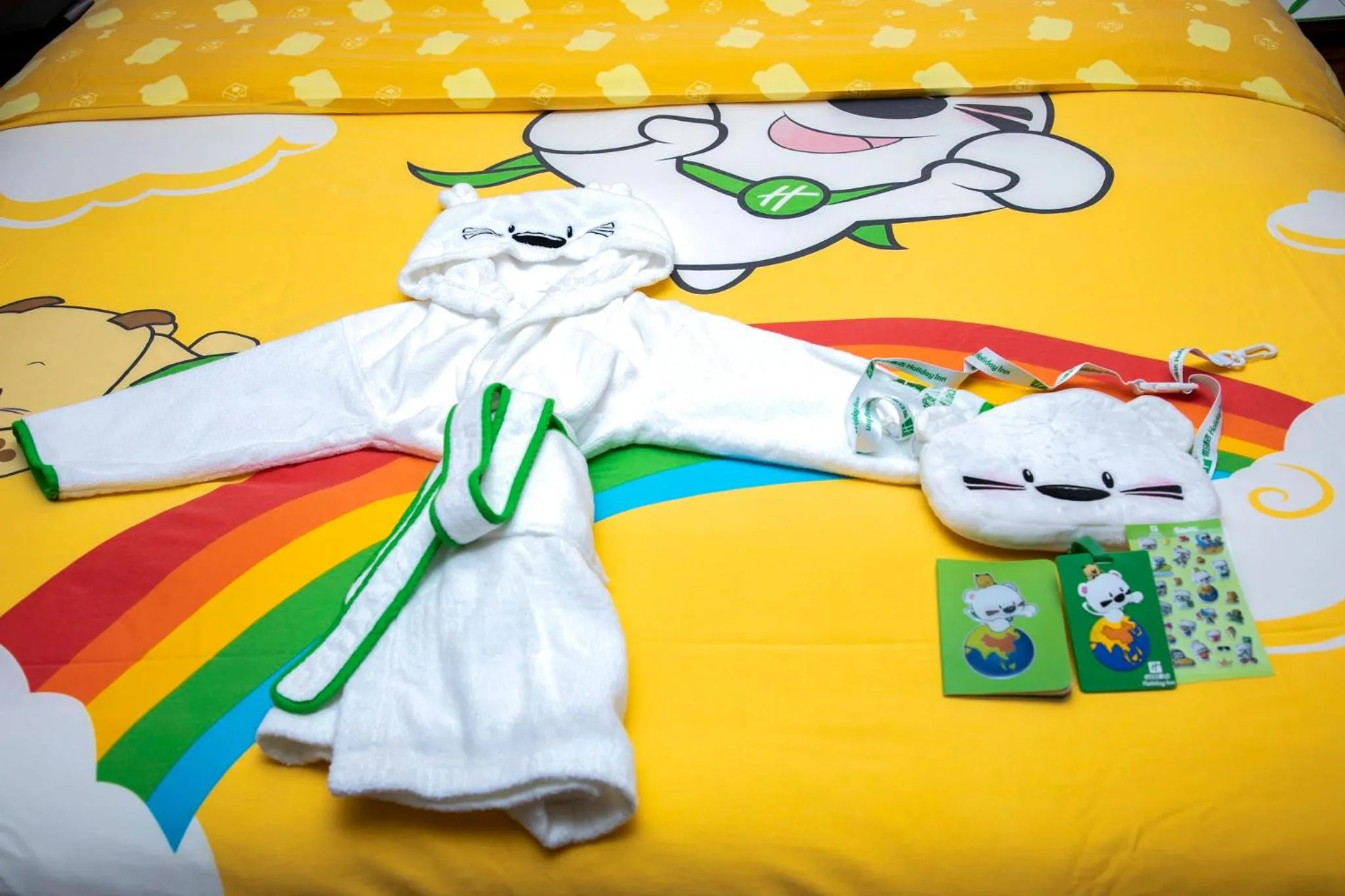 Photo of the whole room, Bed in Holiday Inn Shenzhen Donghua by IHG