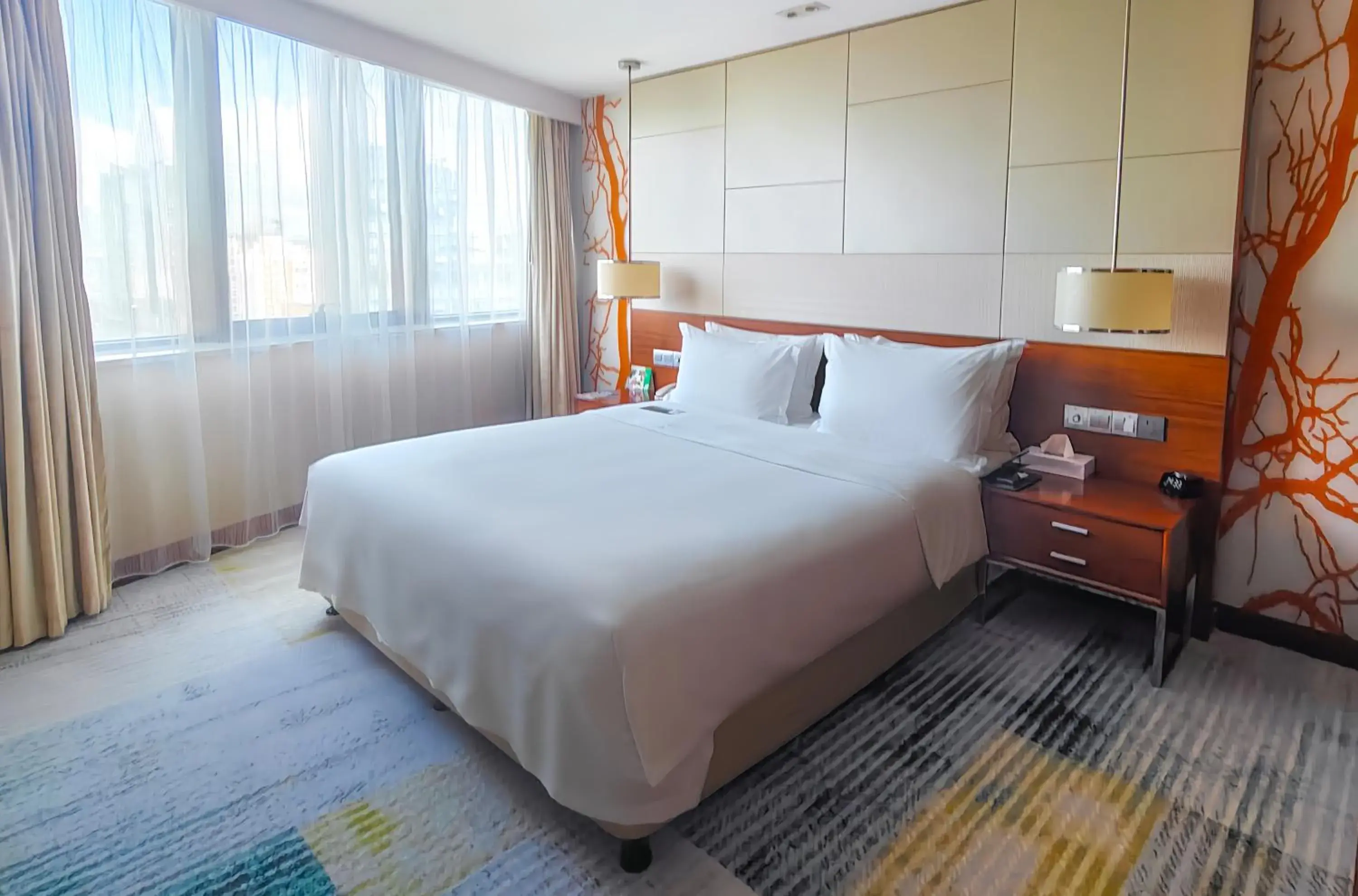 Bed in Holiday Inn Shenzhen Donghua by IHG Bed in Holiday Inn Shenzhen Donghua by IHG