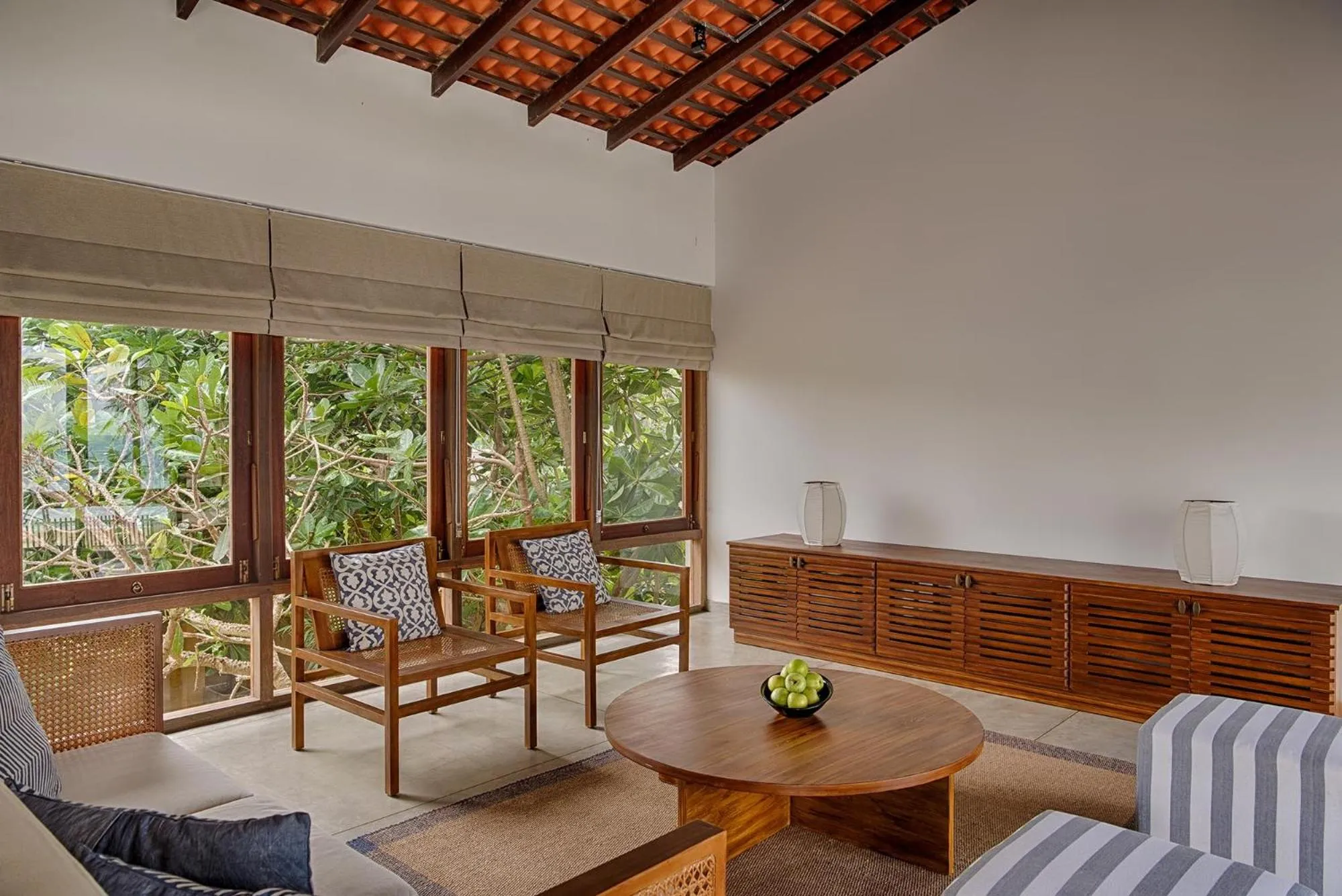 Living room in Jetwing Villa 700