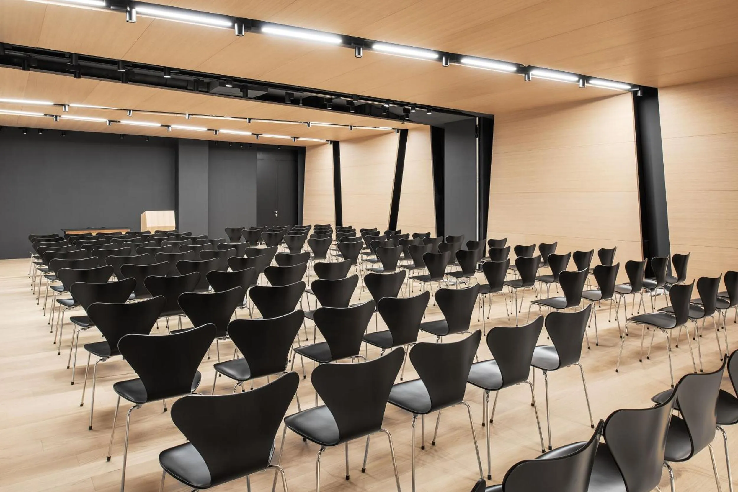 Meeting/conference room in briig boutique hotel