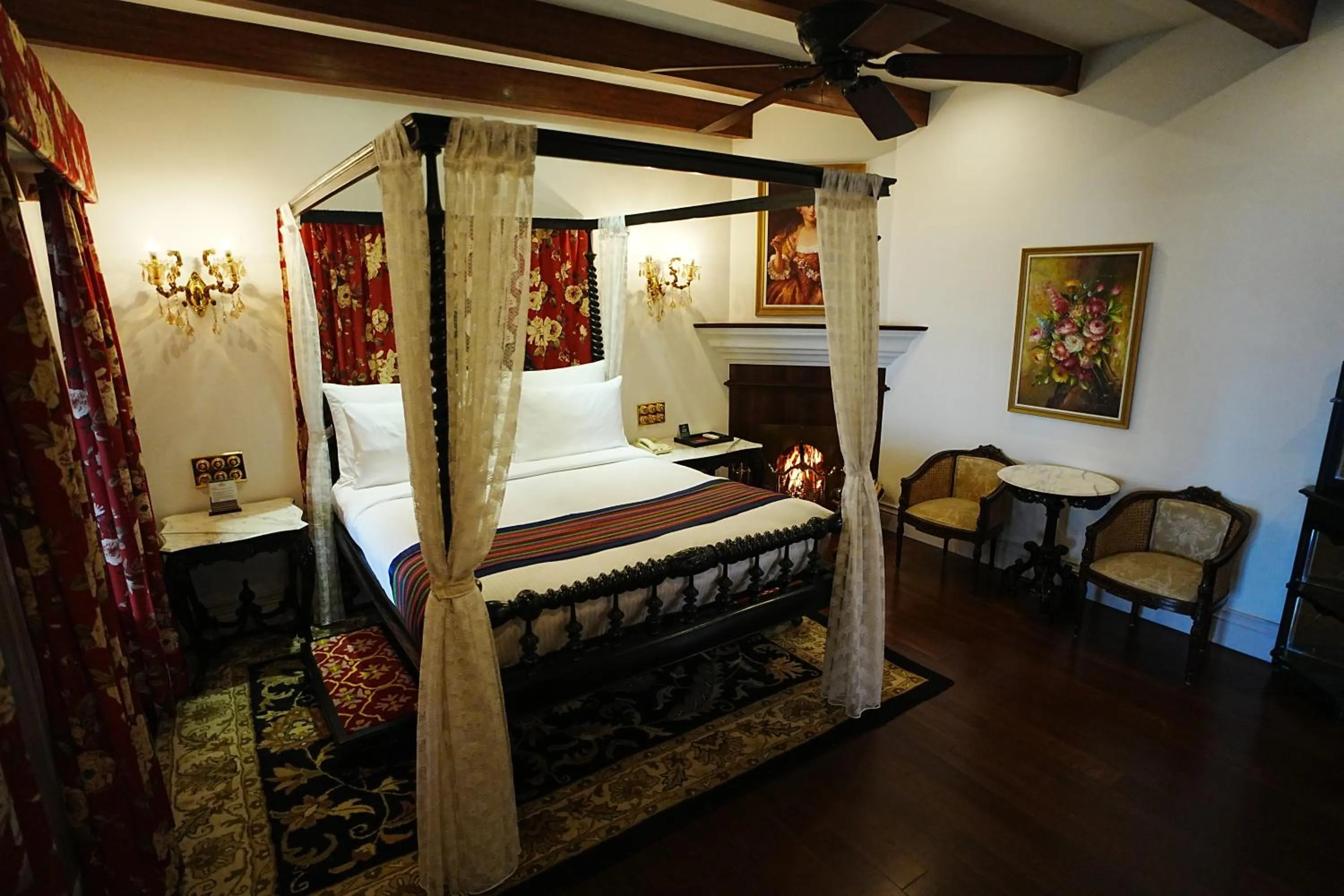 Bed in MAYFAIR Himalayan Spa Resort