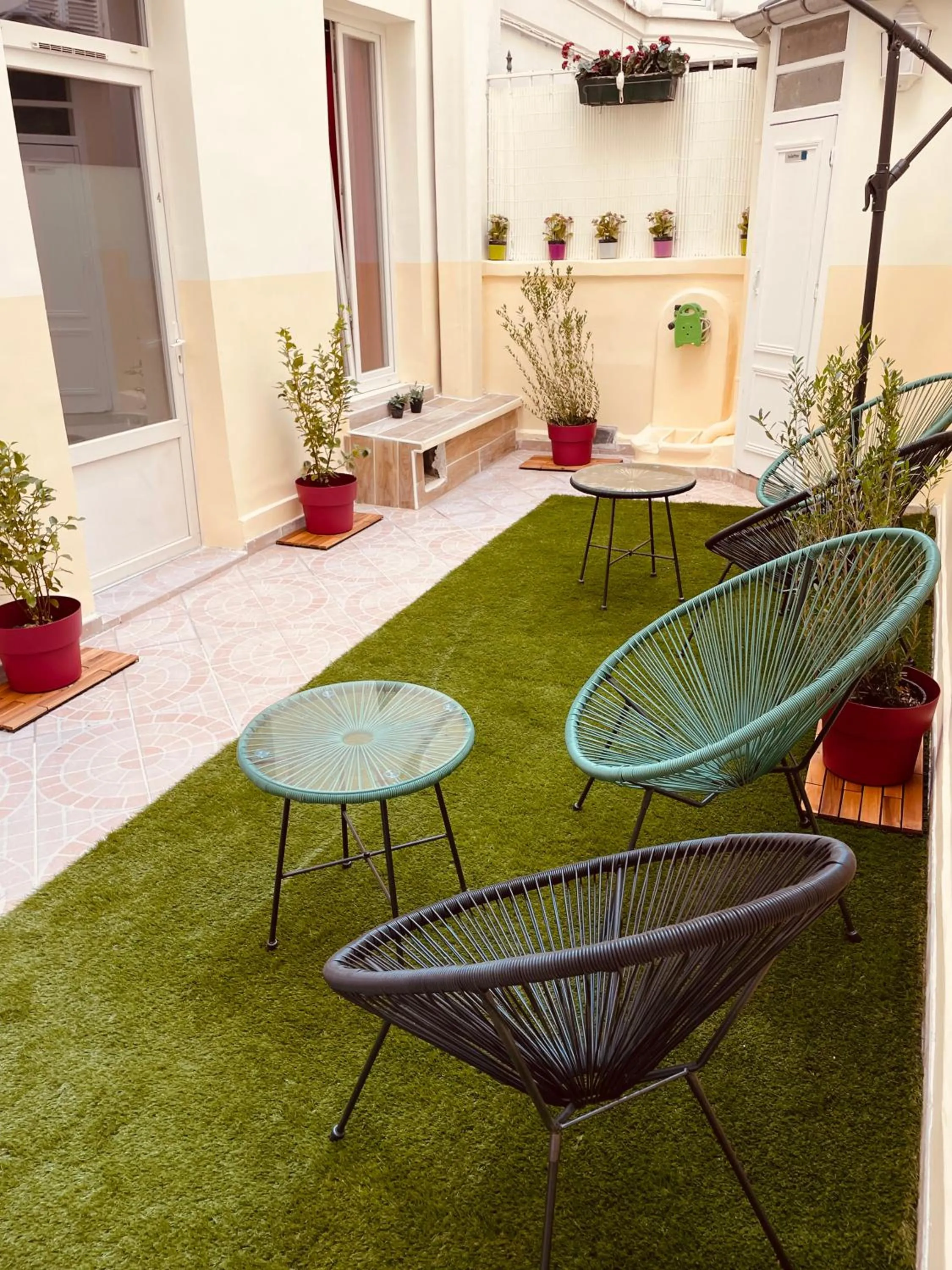 Patio in Pavillon Opéra Lafayette