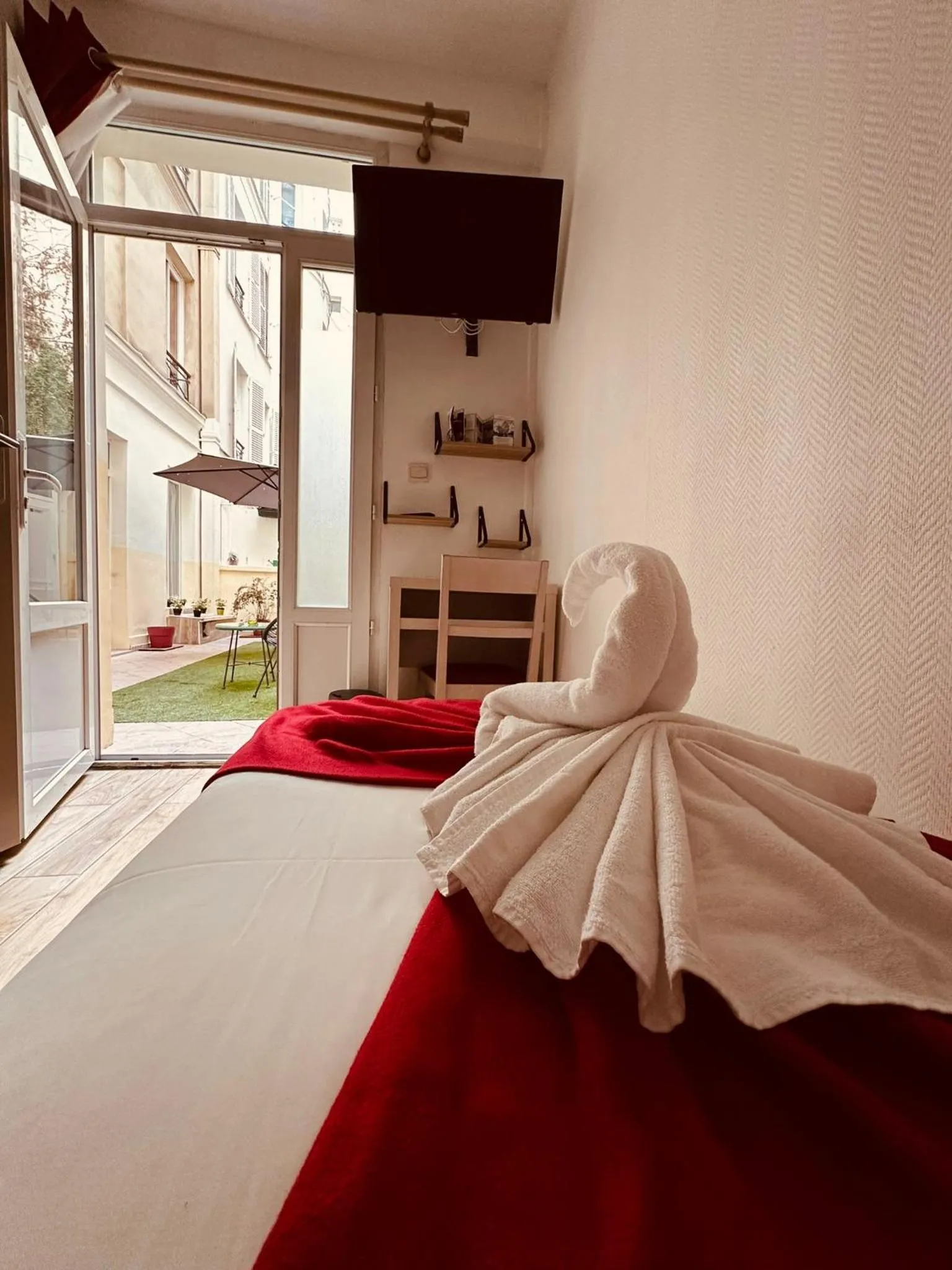 Bed in Pavillon Opéra Lafayette