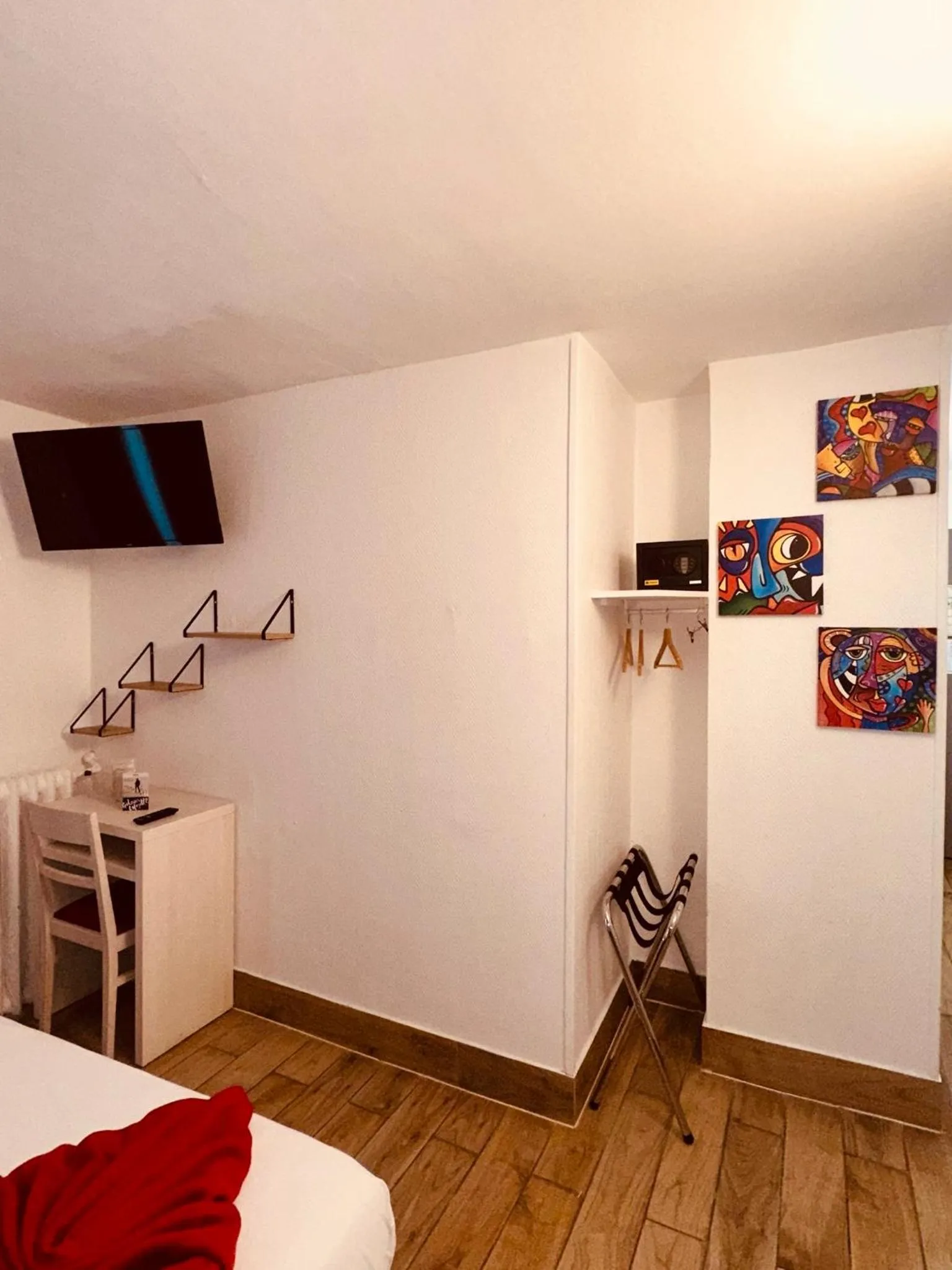 TV and multimedia, Bed in Pavillon Opéra Lafayette