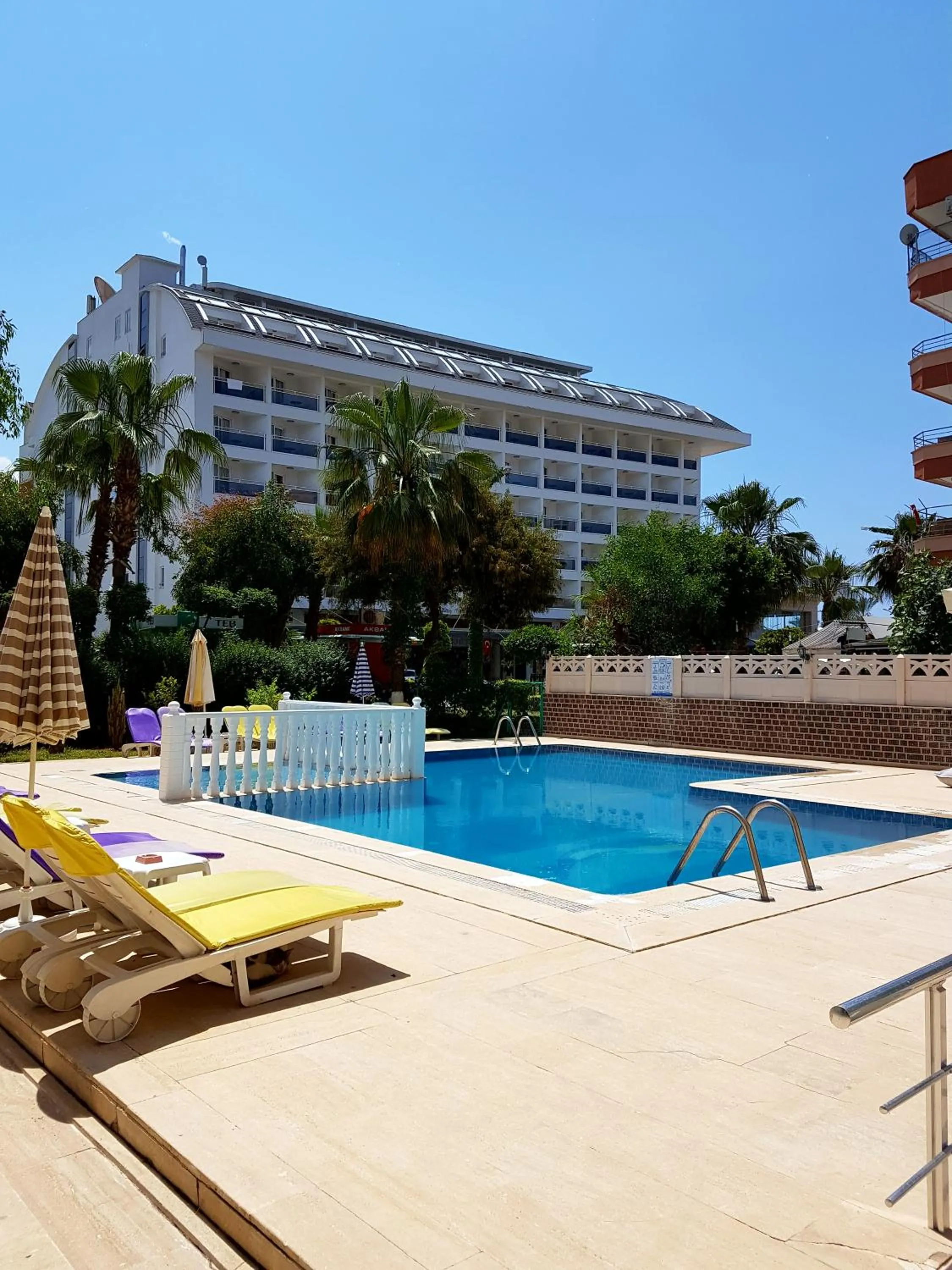 Swimming pool in Palmen Apart Hotel