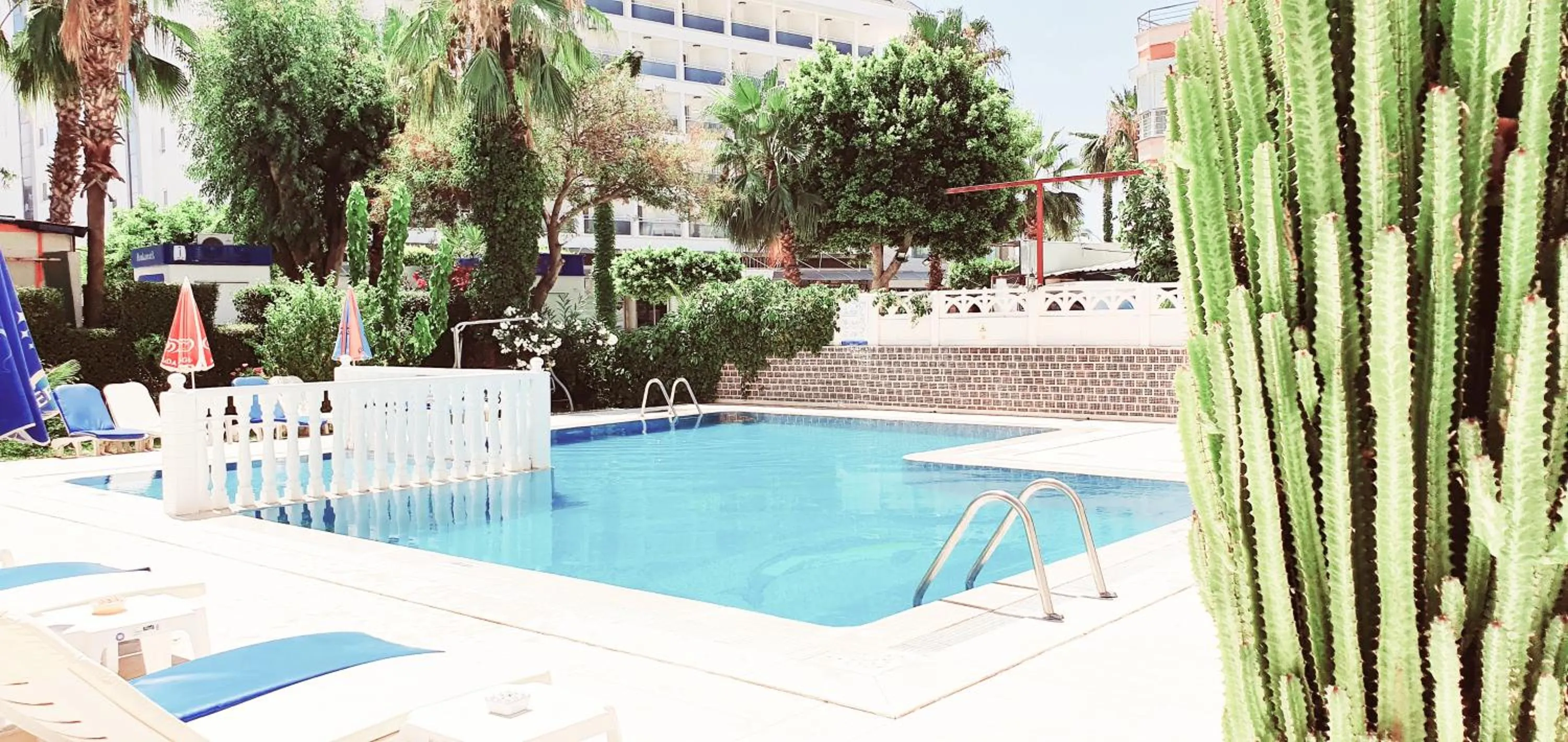 Swimming pool in Palmen Apart Hotel