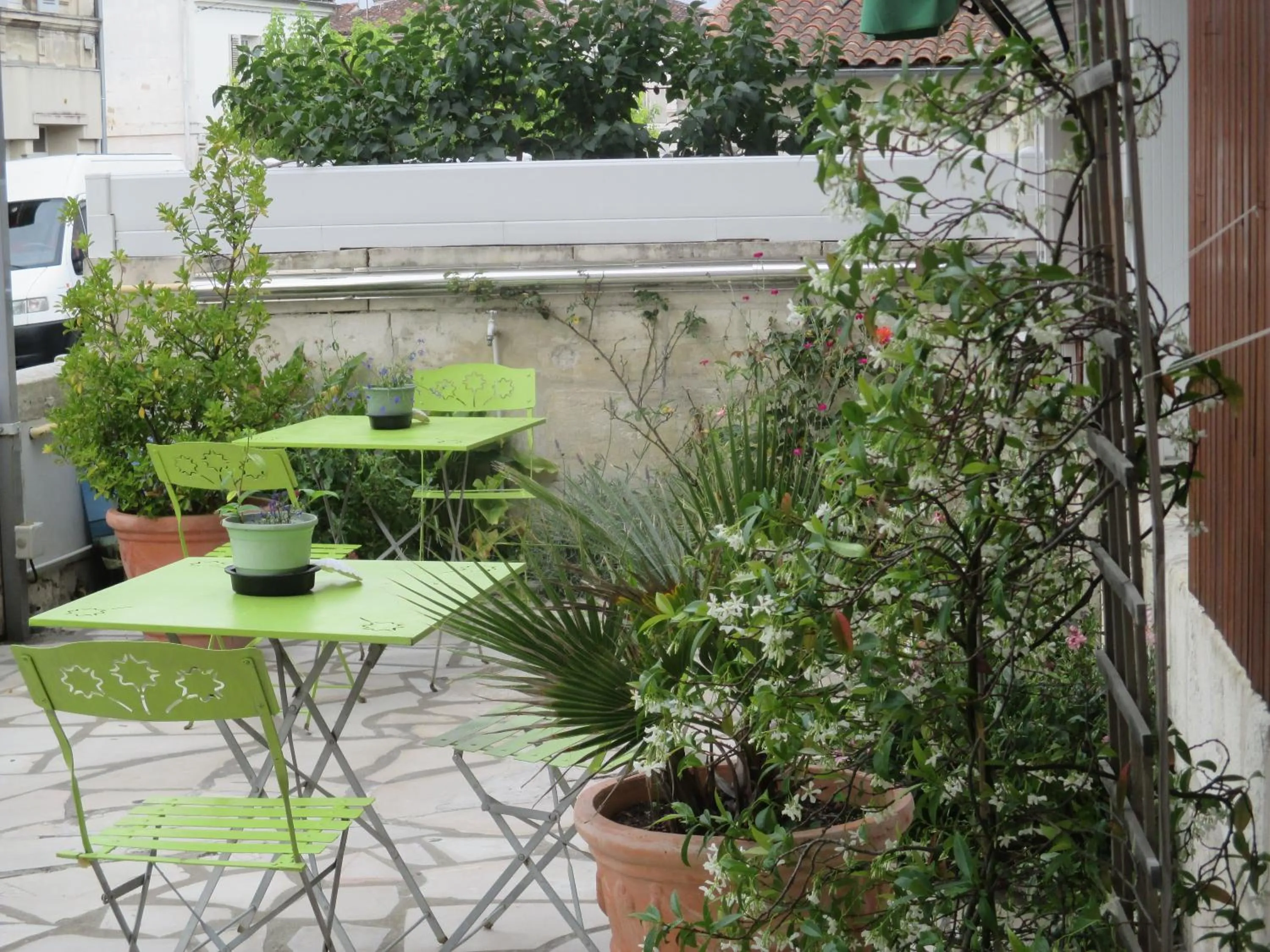 Street view in Le Parisien