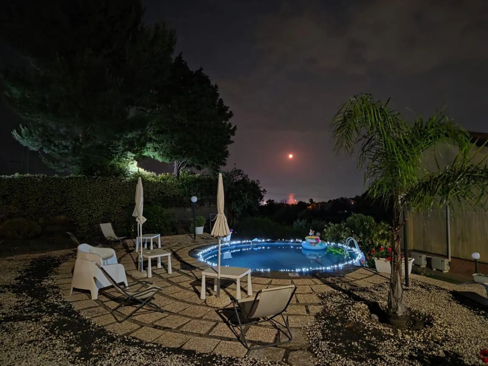 Night in B&B BOUTIQUE DI CHARME "ETNA-RELAX-NATURA"