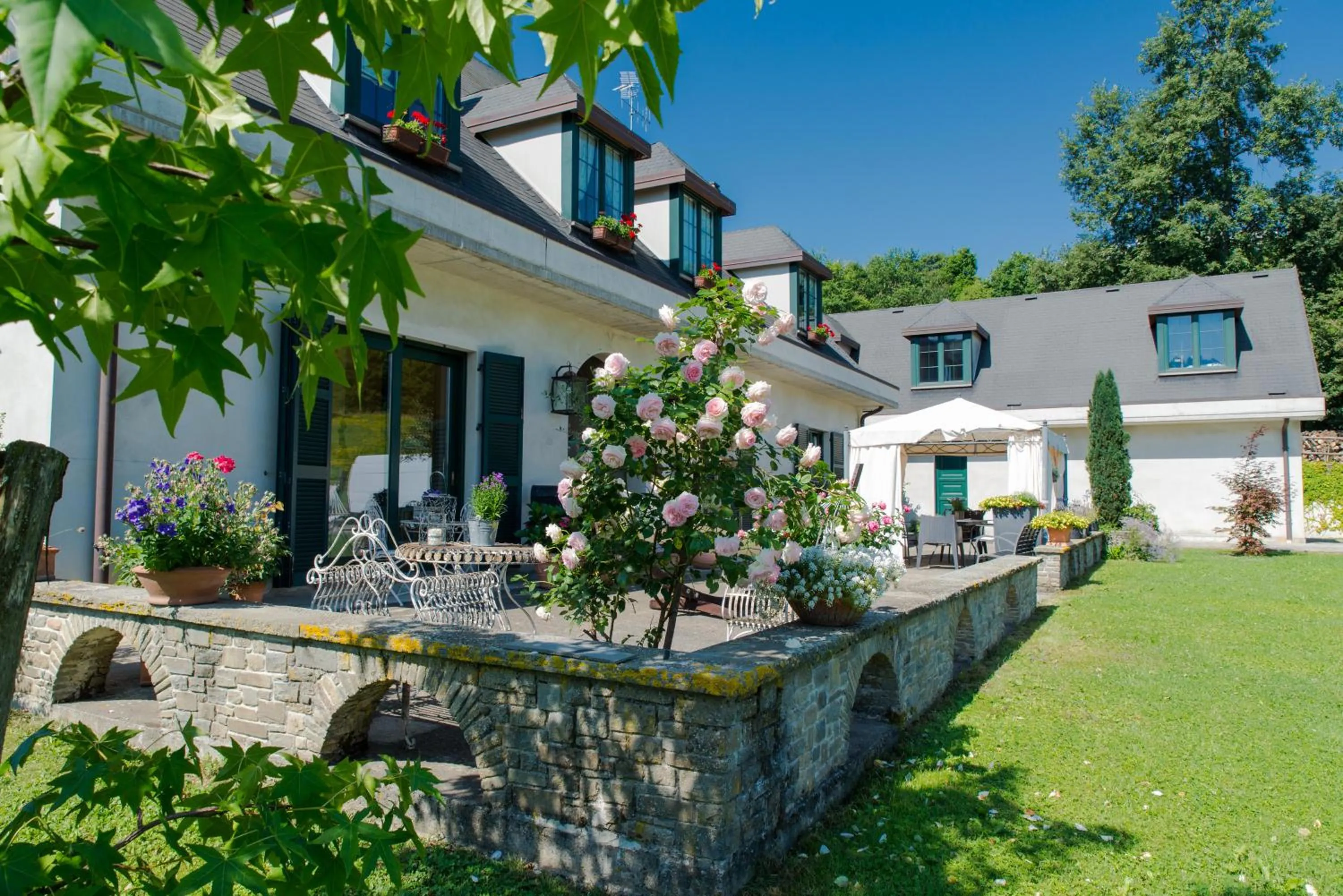 Facade/entrance in B&B La Provenzale