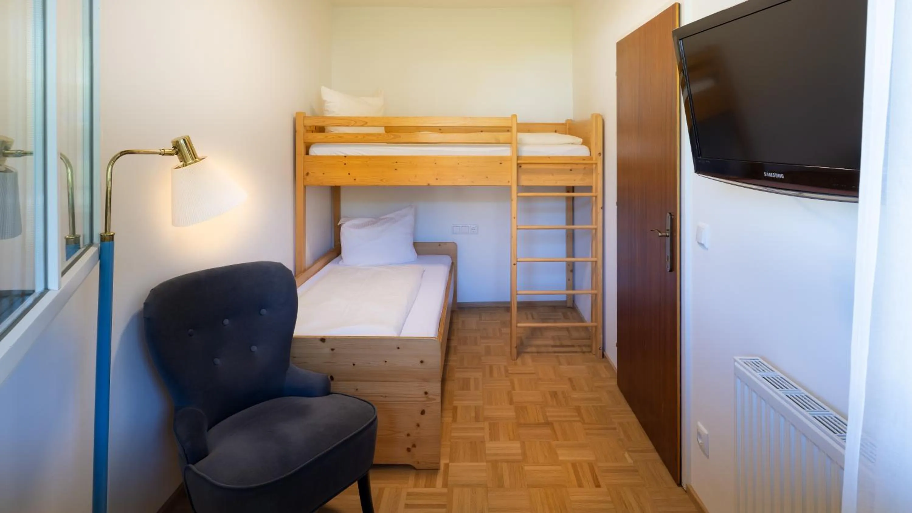 children, Bed in Aparthotel Klopeinersee