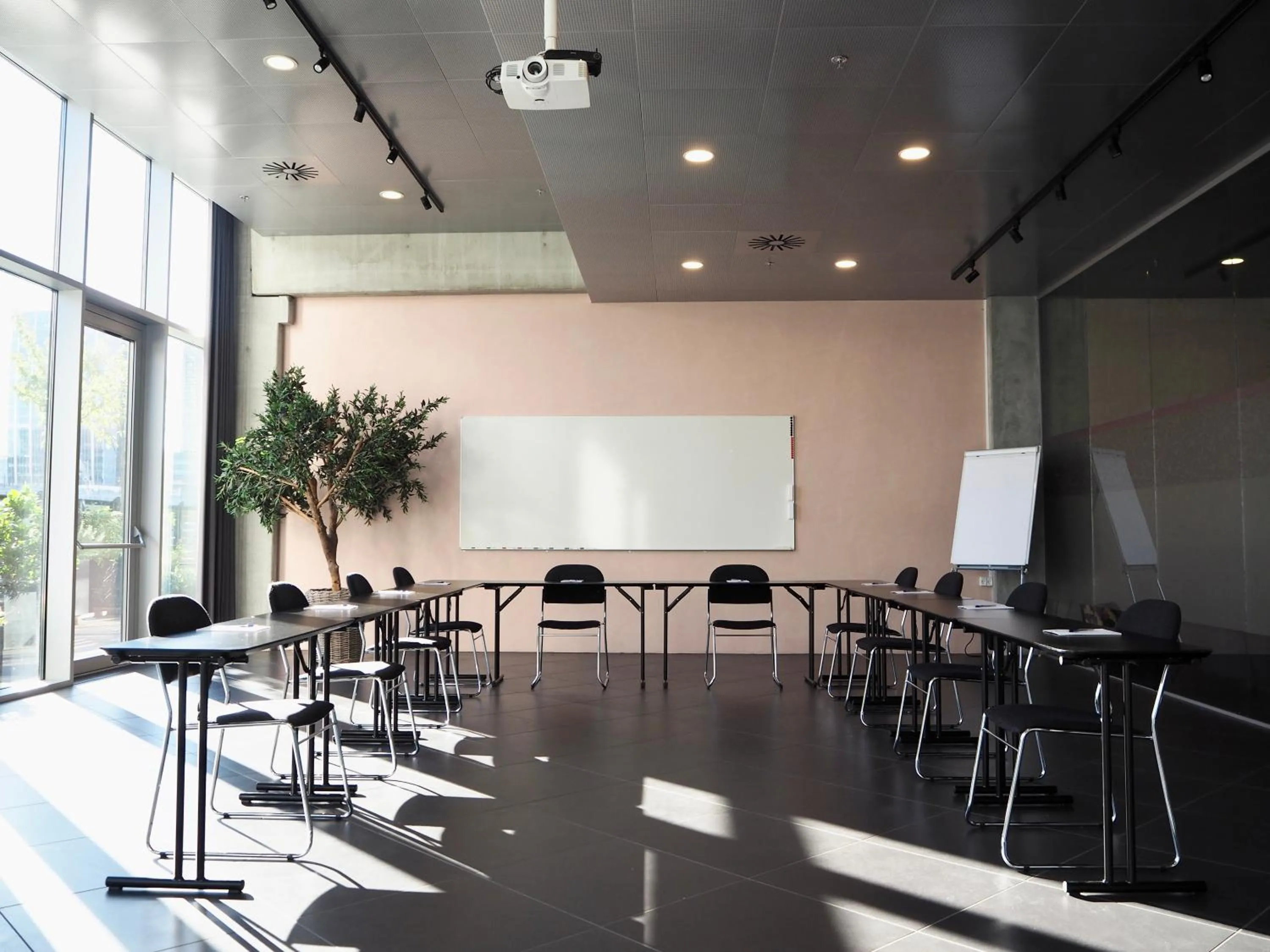 Meeting/conference room in Cabinn Apartments