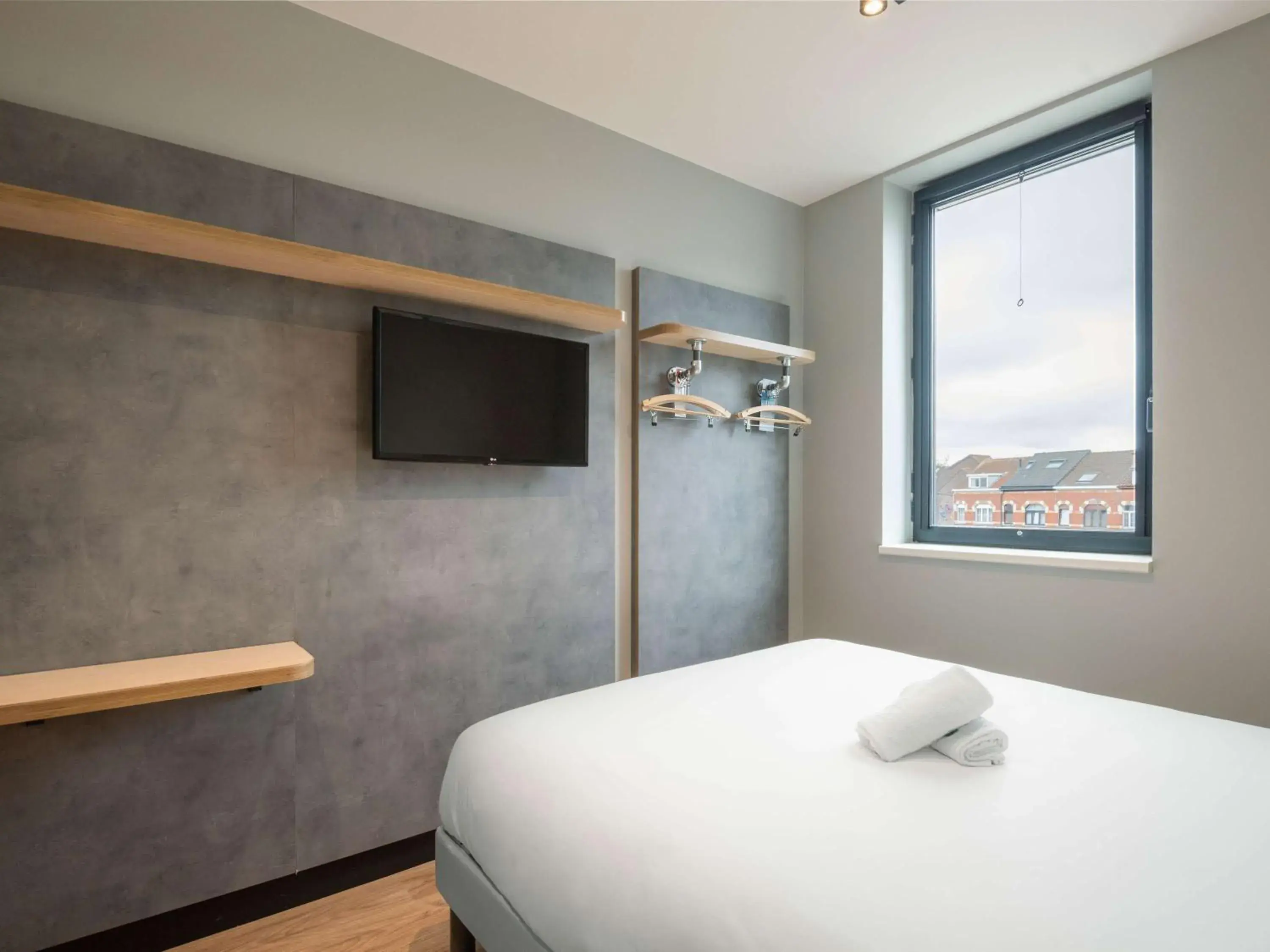 Bedroom, Bed in ibis budget Leuven Centrum Bedroom, Bed in ibis budget Leuven Centrum