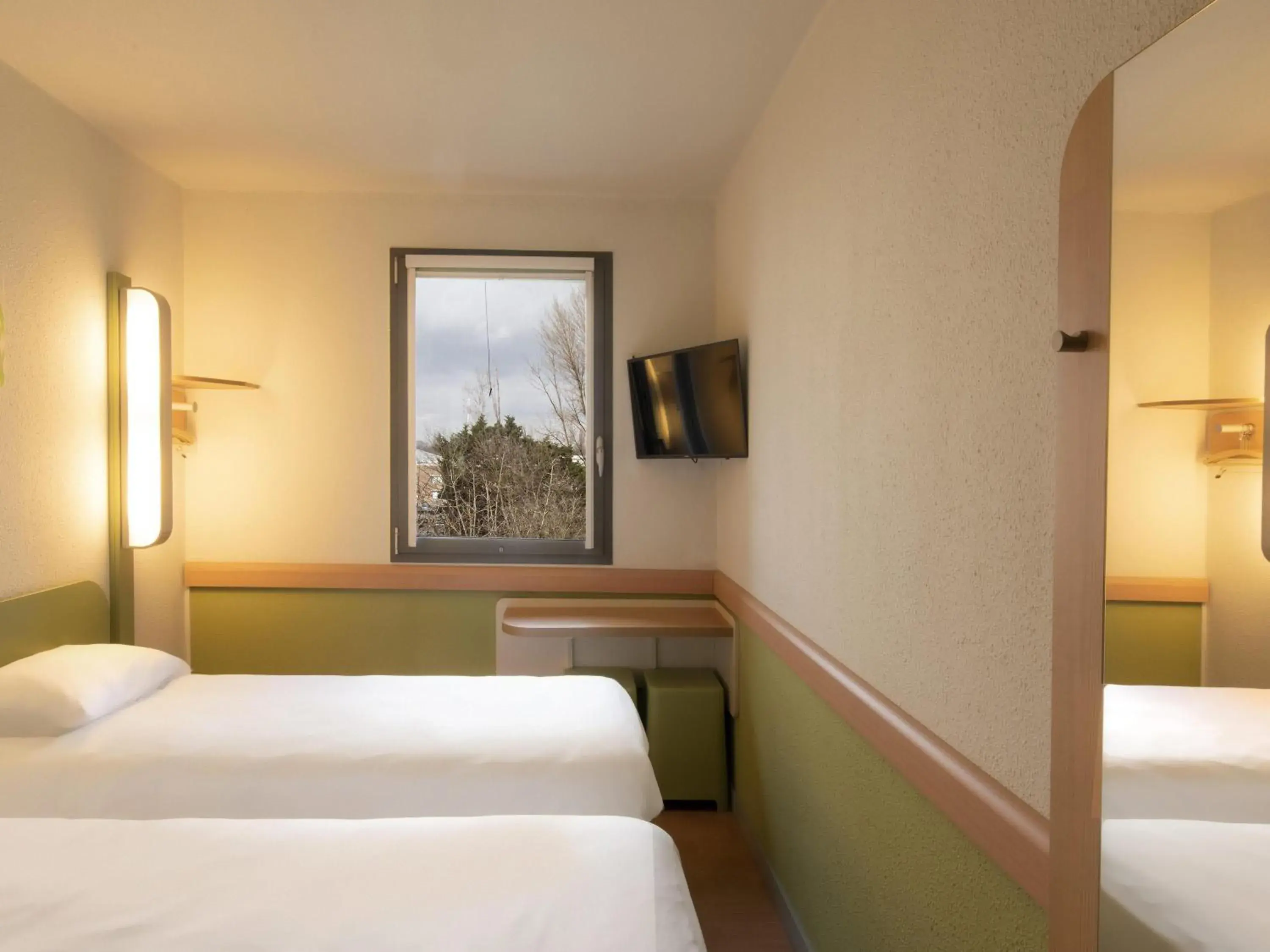 Bedroom, Bed in ibis budget Antwerpen Port Bedroom, Bed in ibis budget Antwerpen Port