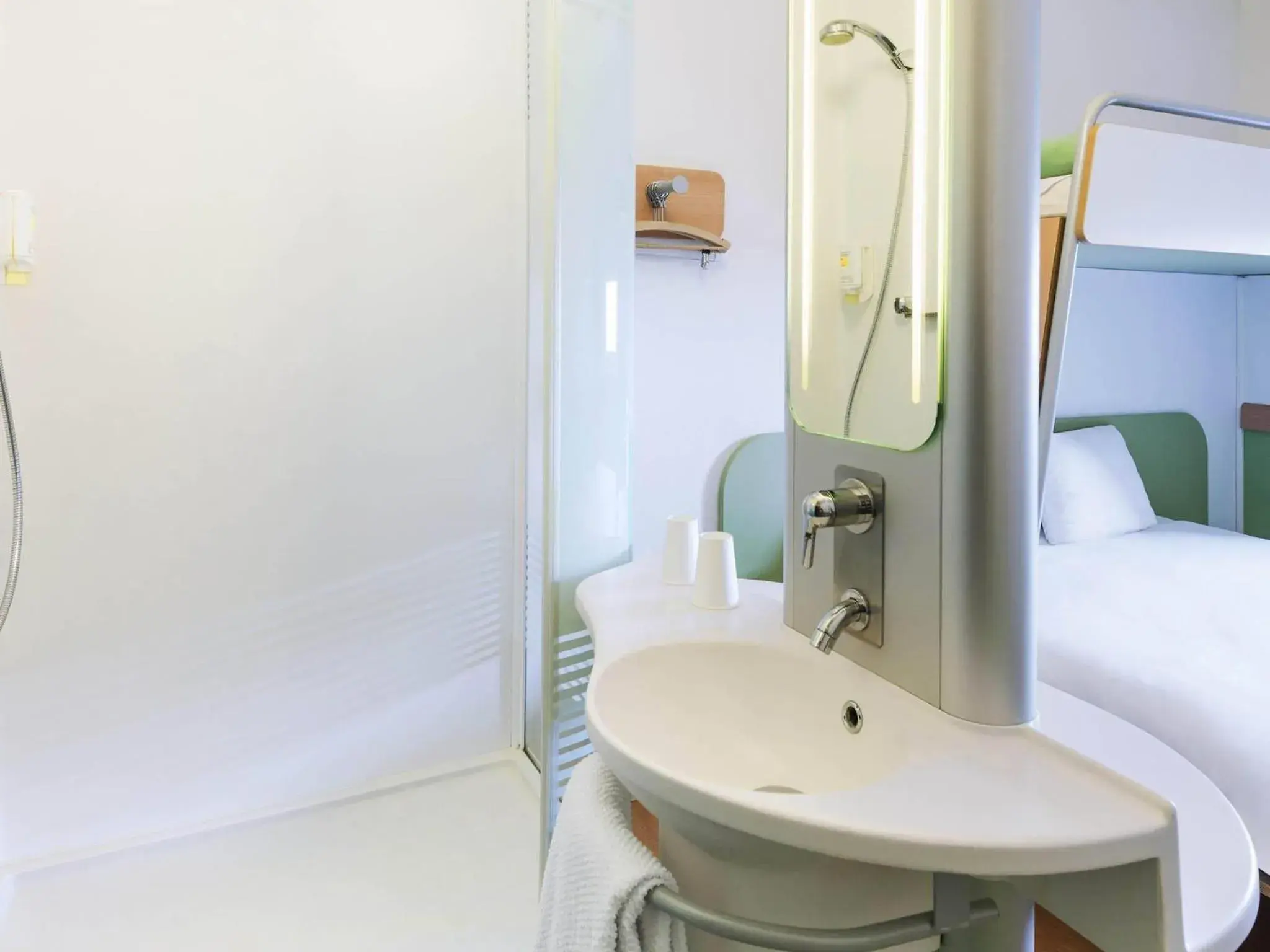 Bedroom, Bed in ibis Budget Luxembourg Sud Bedroom, Bed in ibis Budget Luxembourg Sud