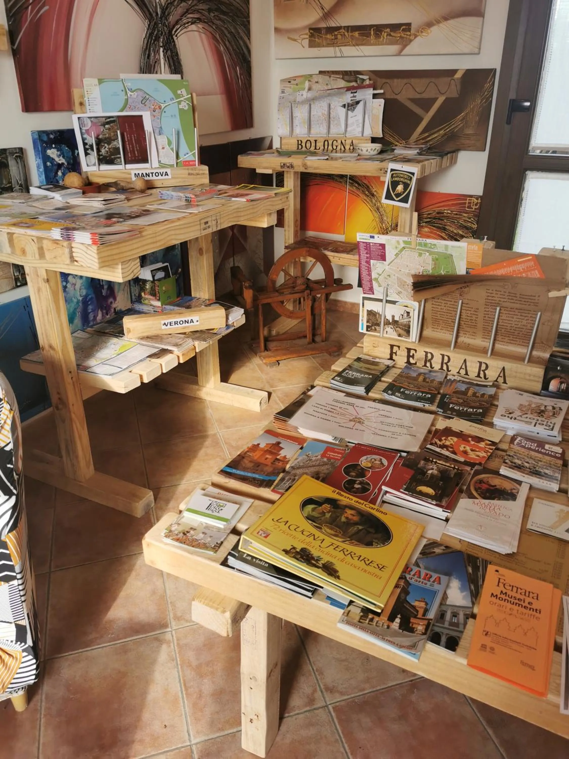 Lobby or reception in Casa di Campagna B&B La Corte Ferrara