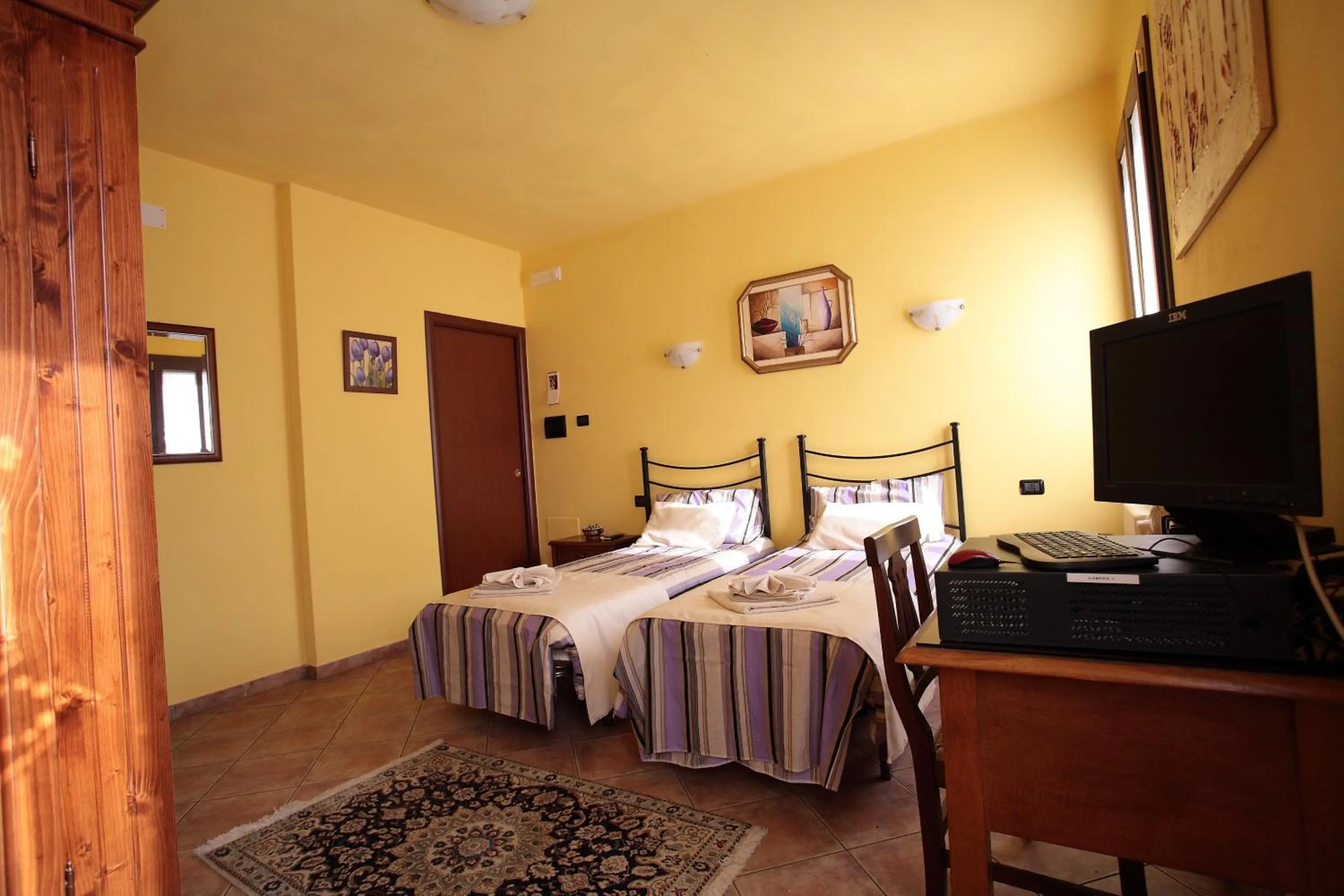 Photo of the whole room in Casa di Campagna B&B La Corte Ferrara