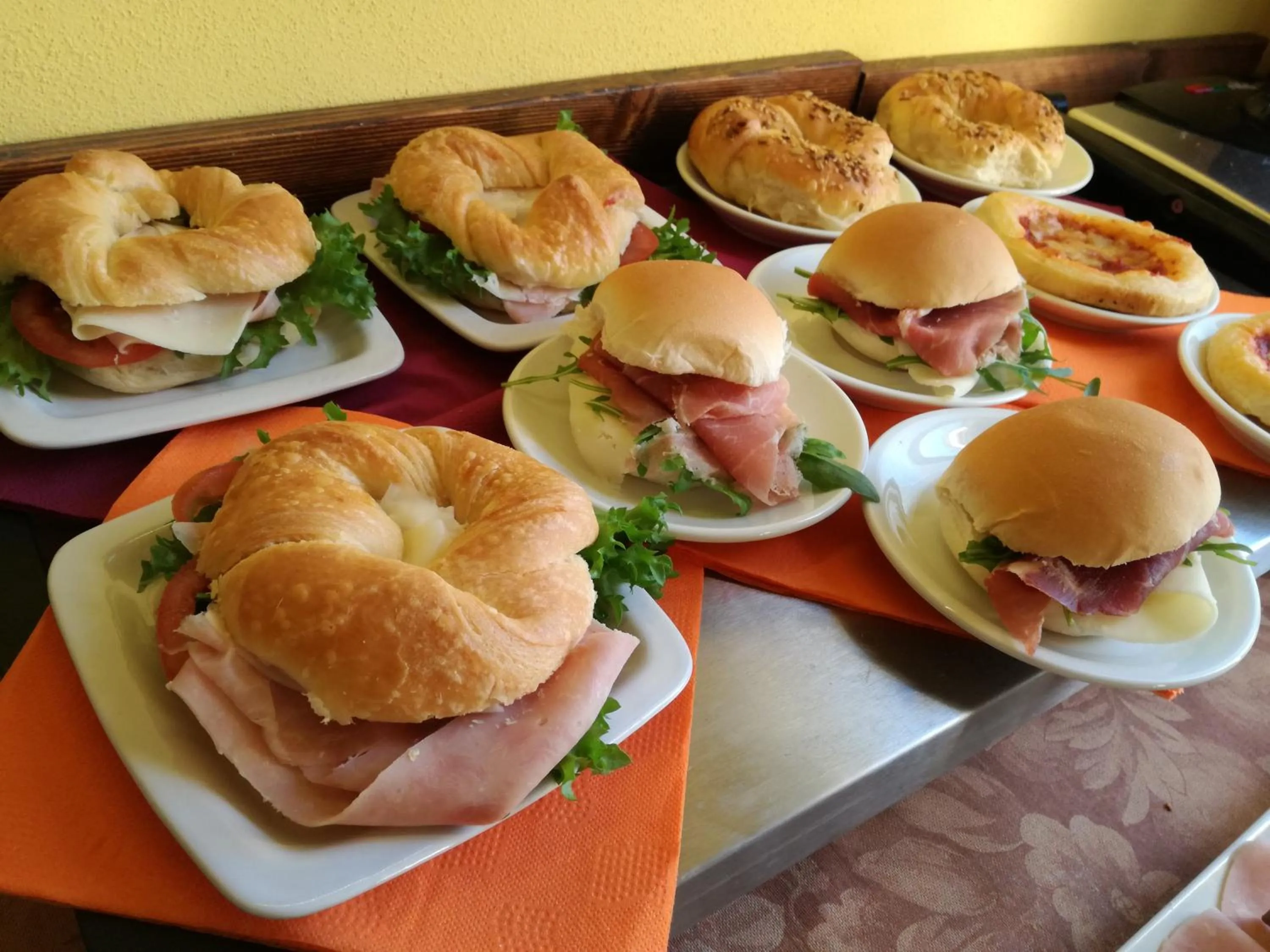 Breakfast in Casa di Campagna B&B La Corte Ferrara