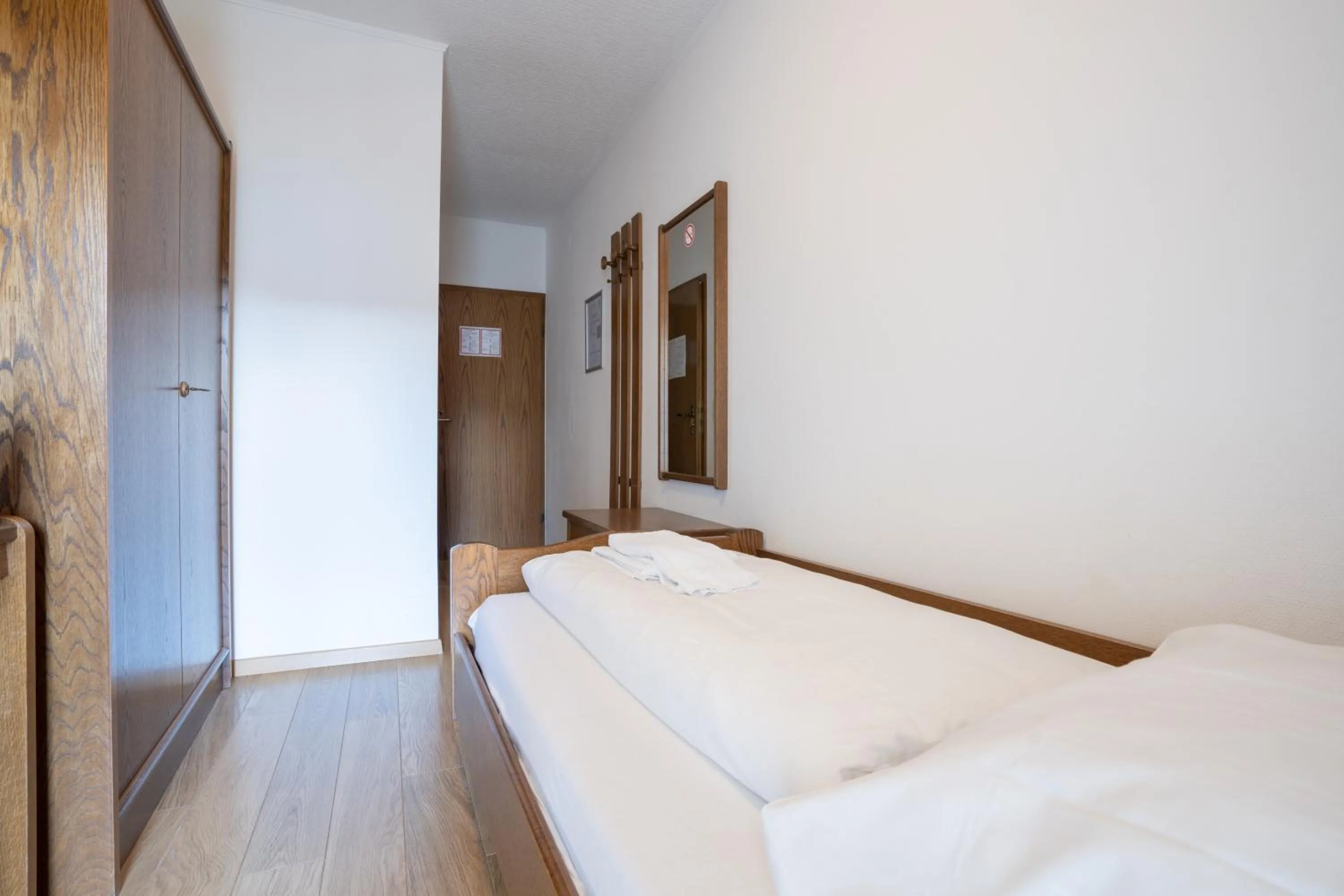 Bed in Mühlengarten by Relax Inn - Self Check In & Free Parking