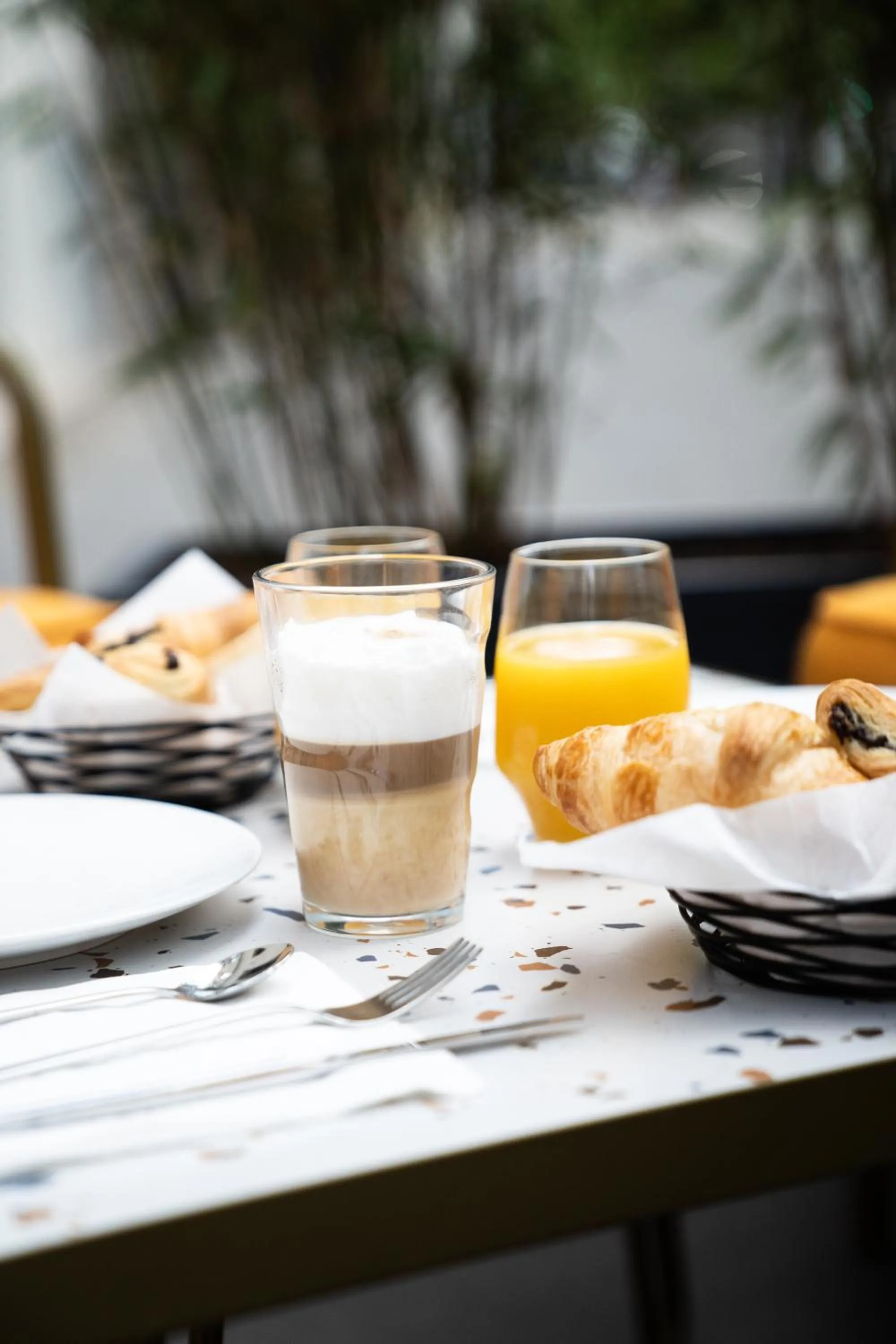 Balcony/Terrace in Graphik Montparnasse