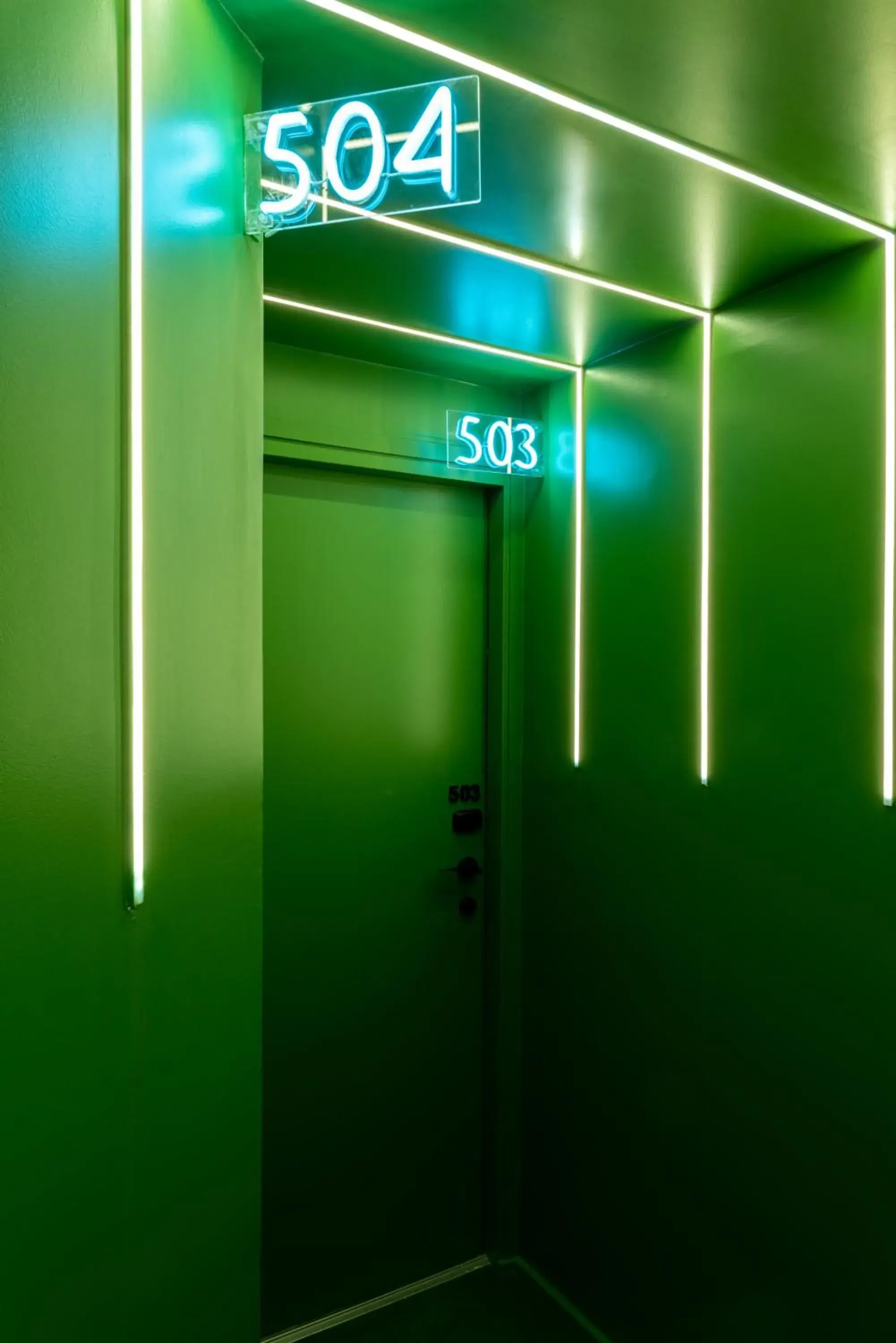 Property building in Graphik Montparnasse Property building in Graphik Montparnasse