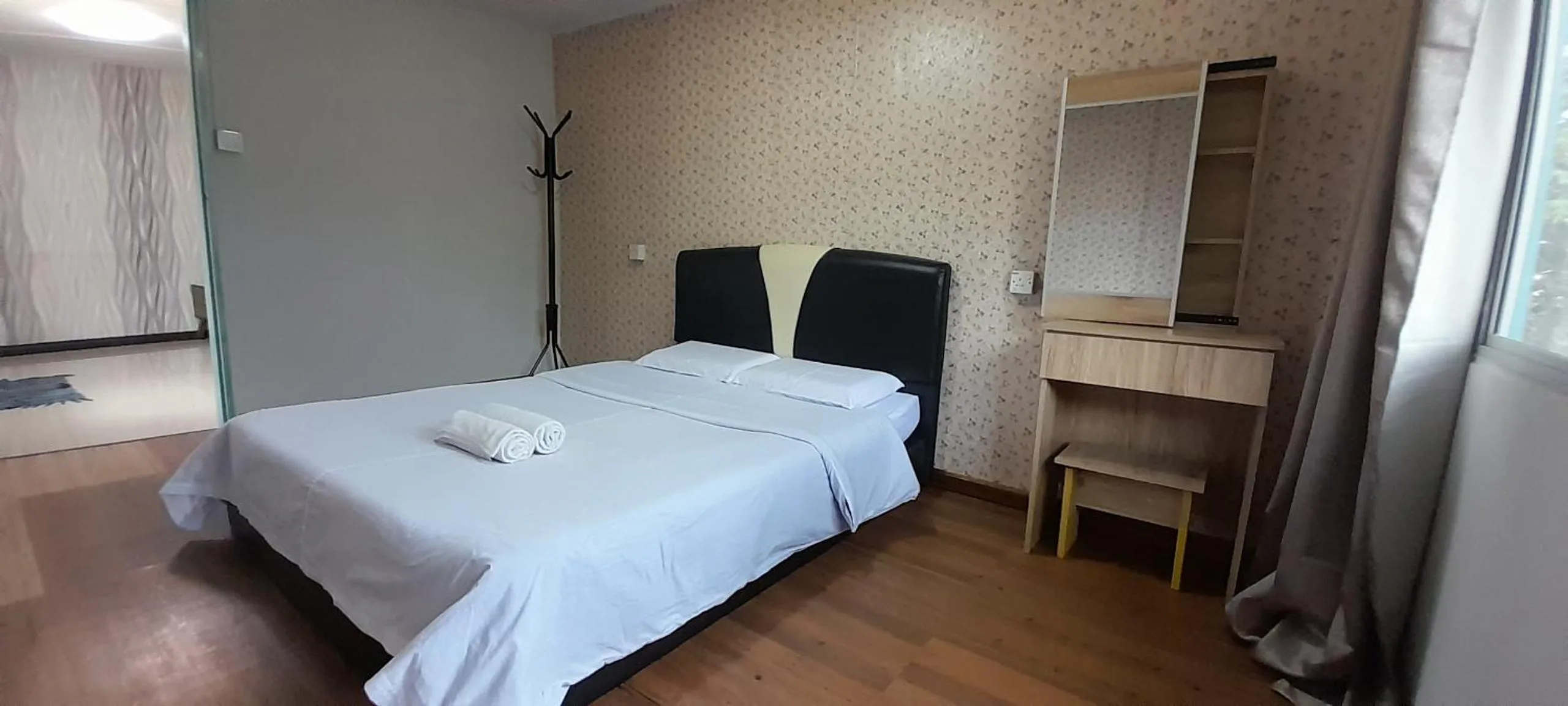 Bed in Wind Valley Farmstay