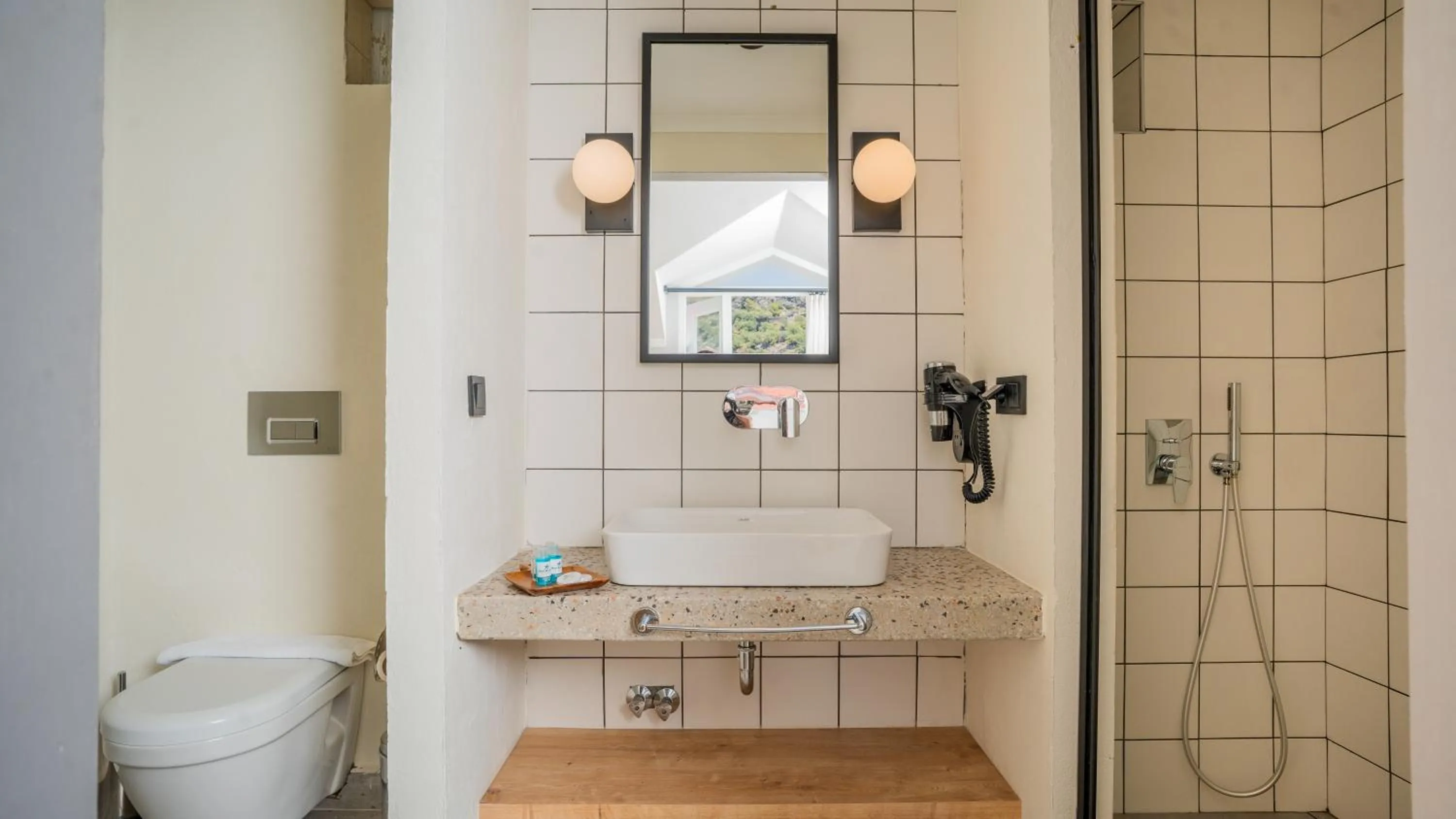 Toilet in Blue Star Hotel