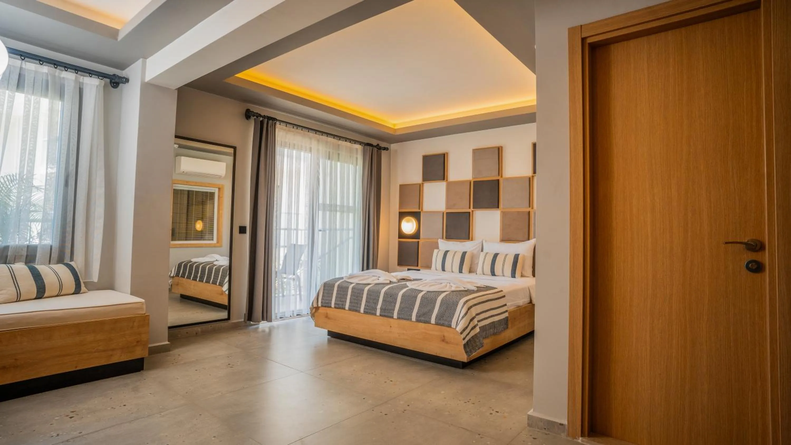 Photo of the whole room, Bed in Blue Star Hotel