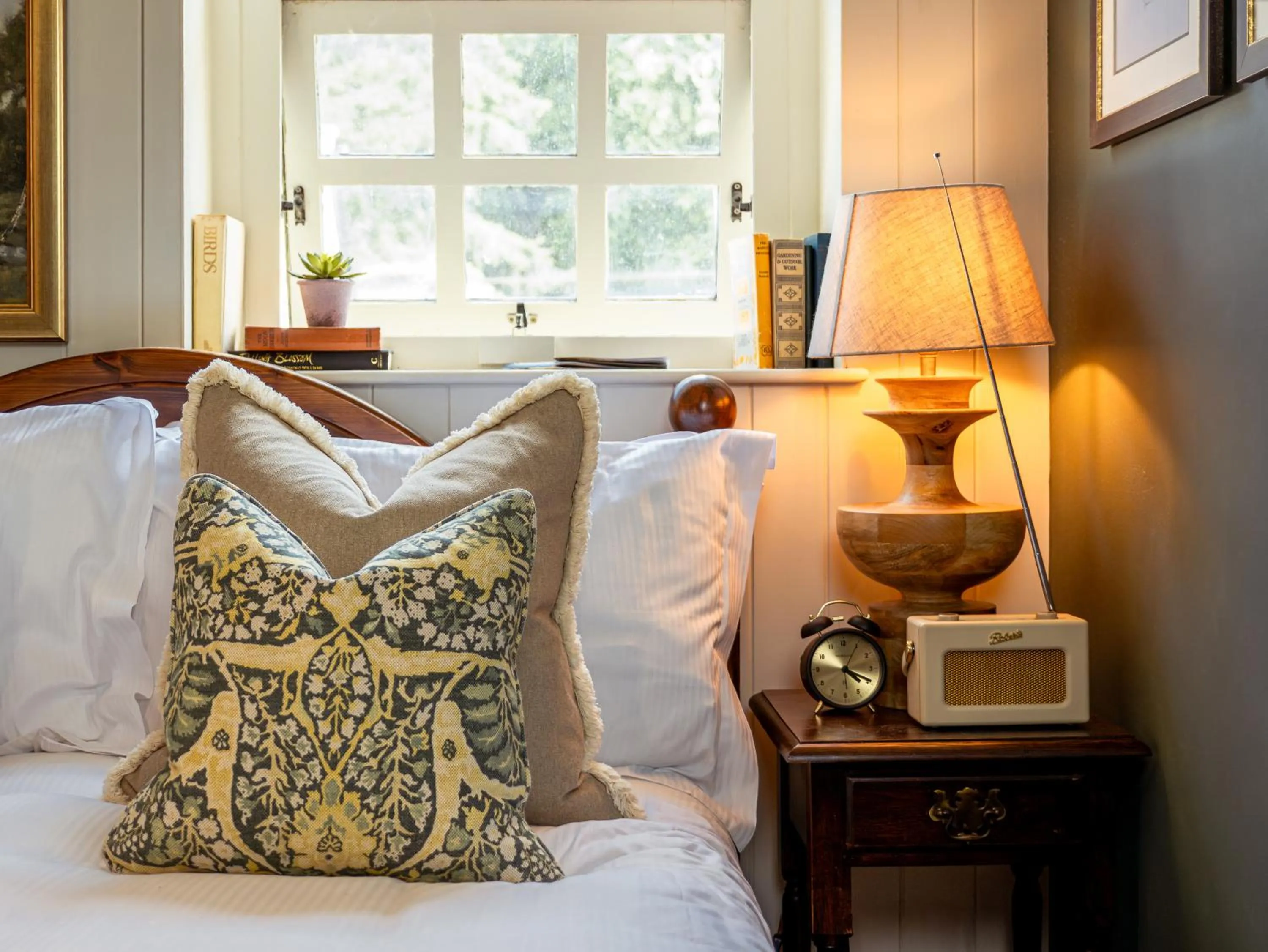 Bed in High Corner Inn