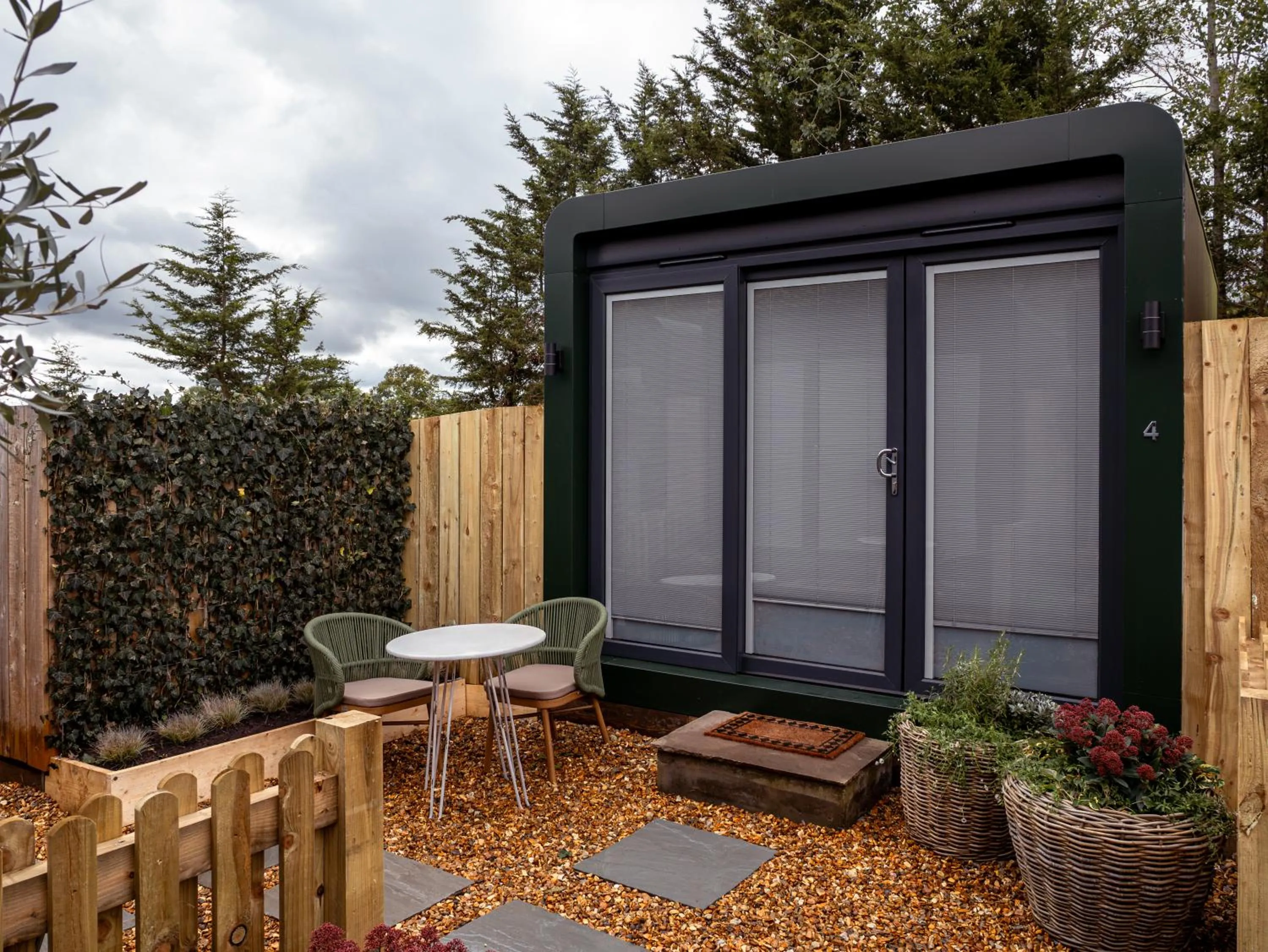 Property building in High Corner Inn