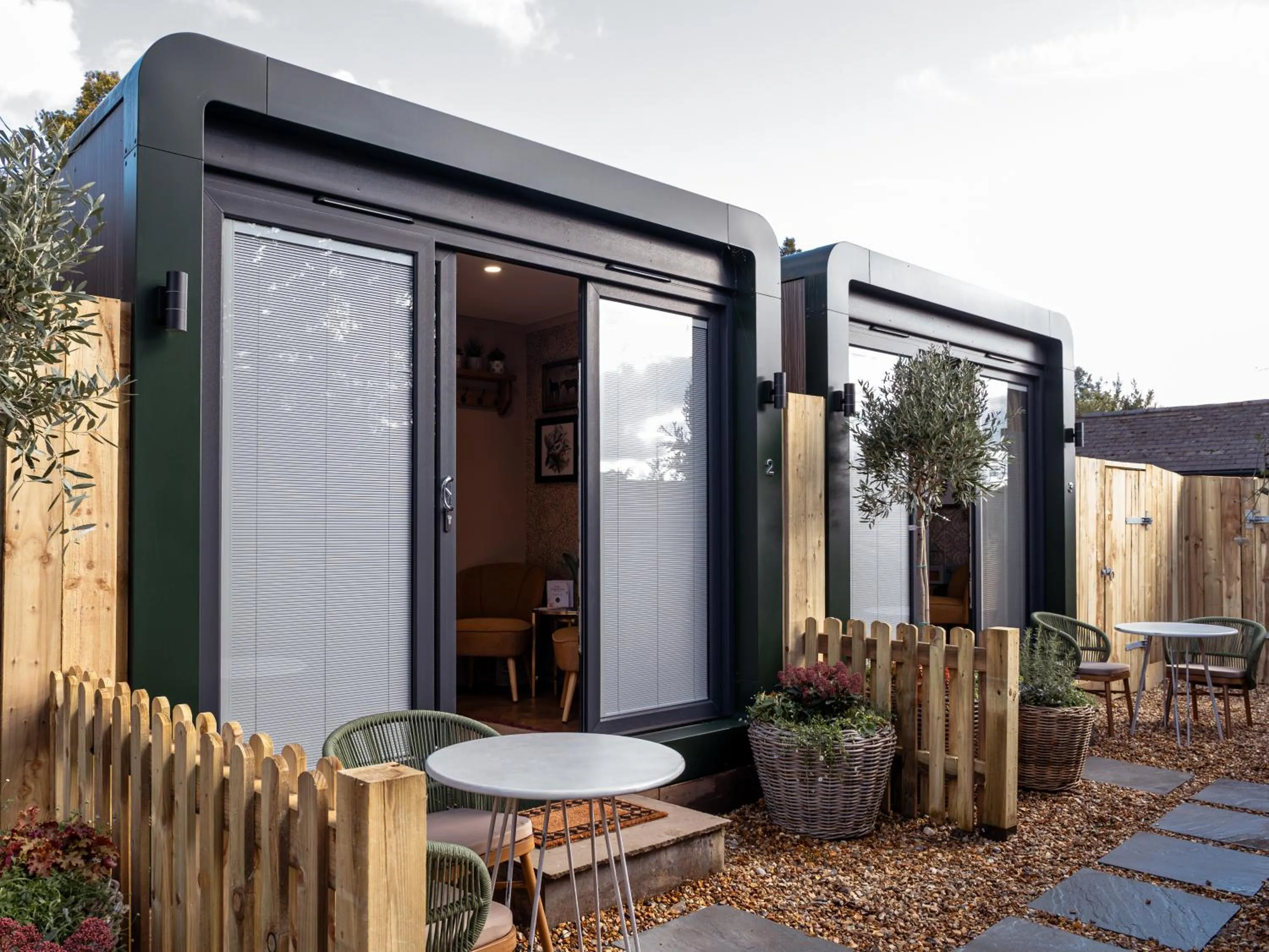 Property building in High Corner Inn