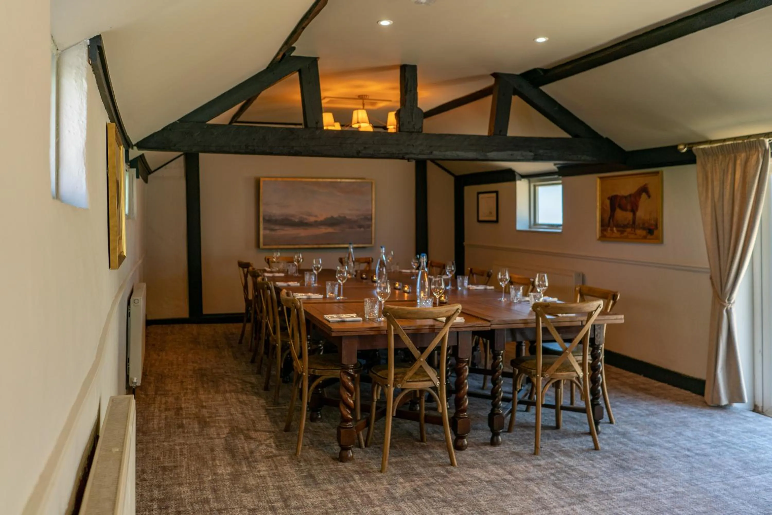 Business facilities in High Corner Inn