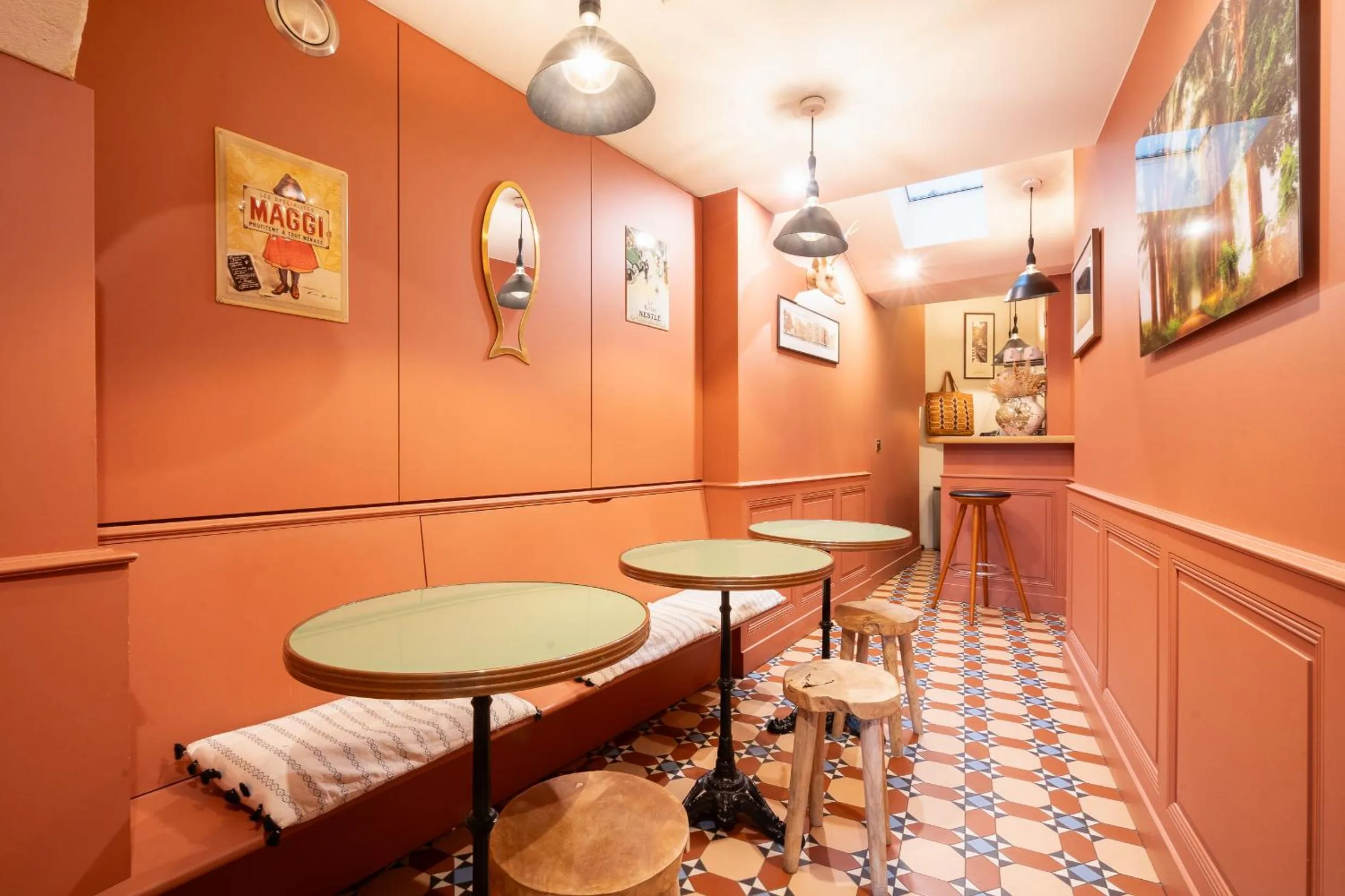 Dining area in B&B L'Escapade Bordelaise - Côté Jardin