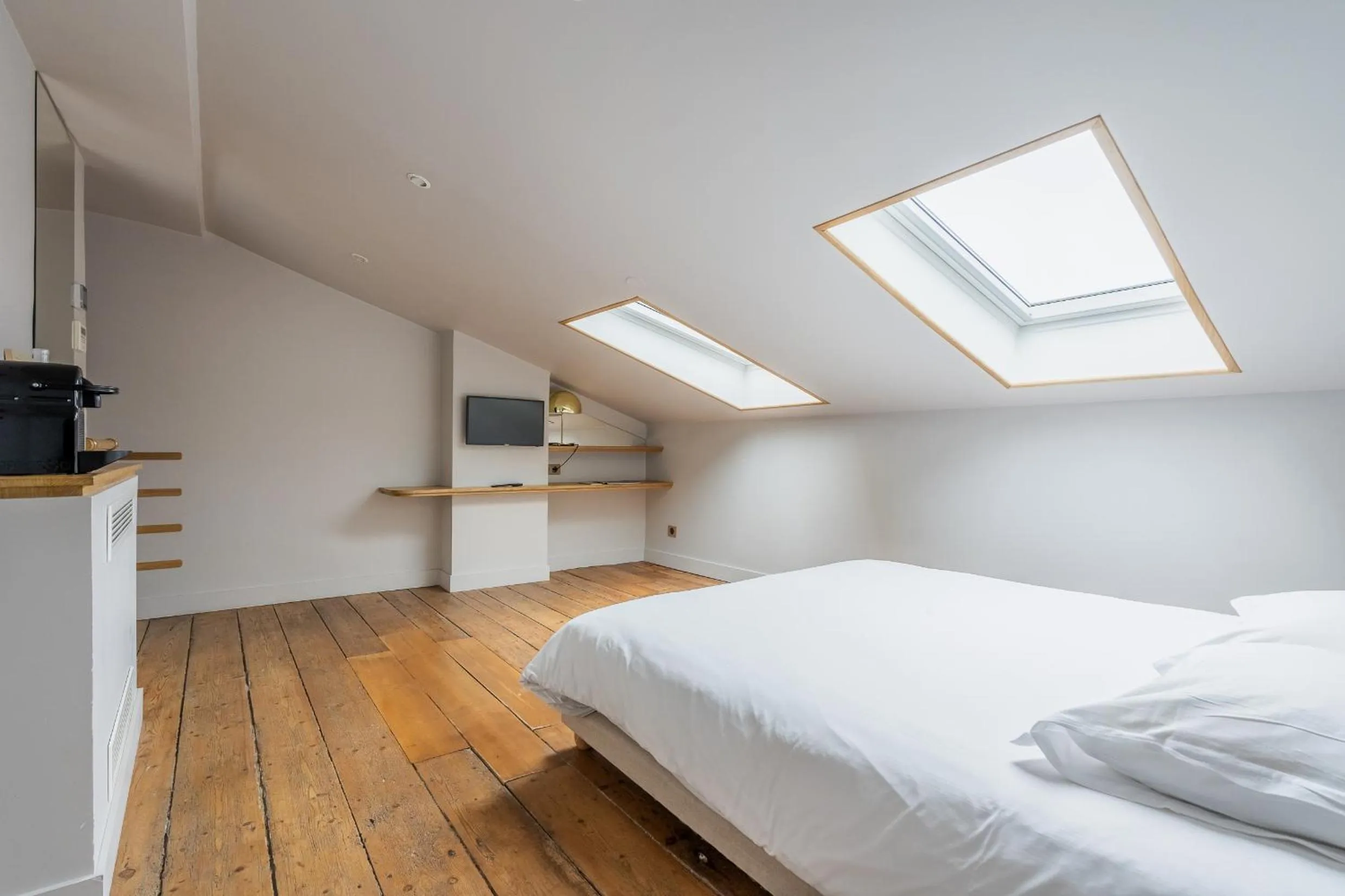 Bedroom, Bed in B&B L'Escapade Bordelaise - Côté Jardin