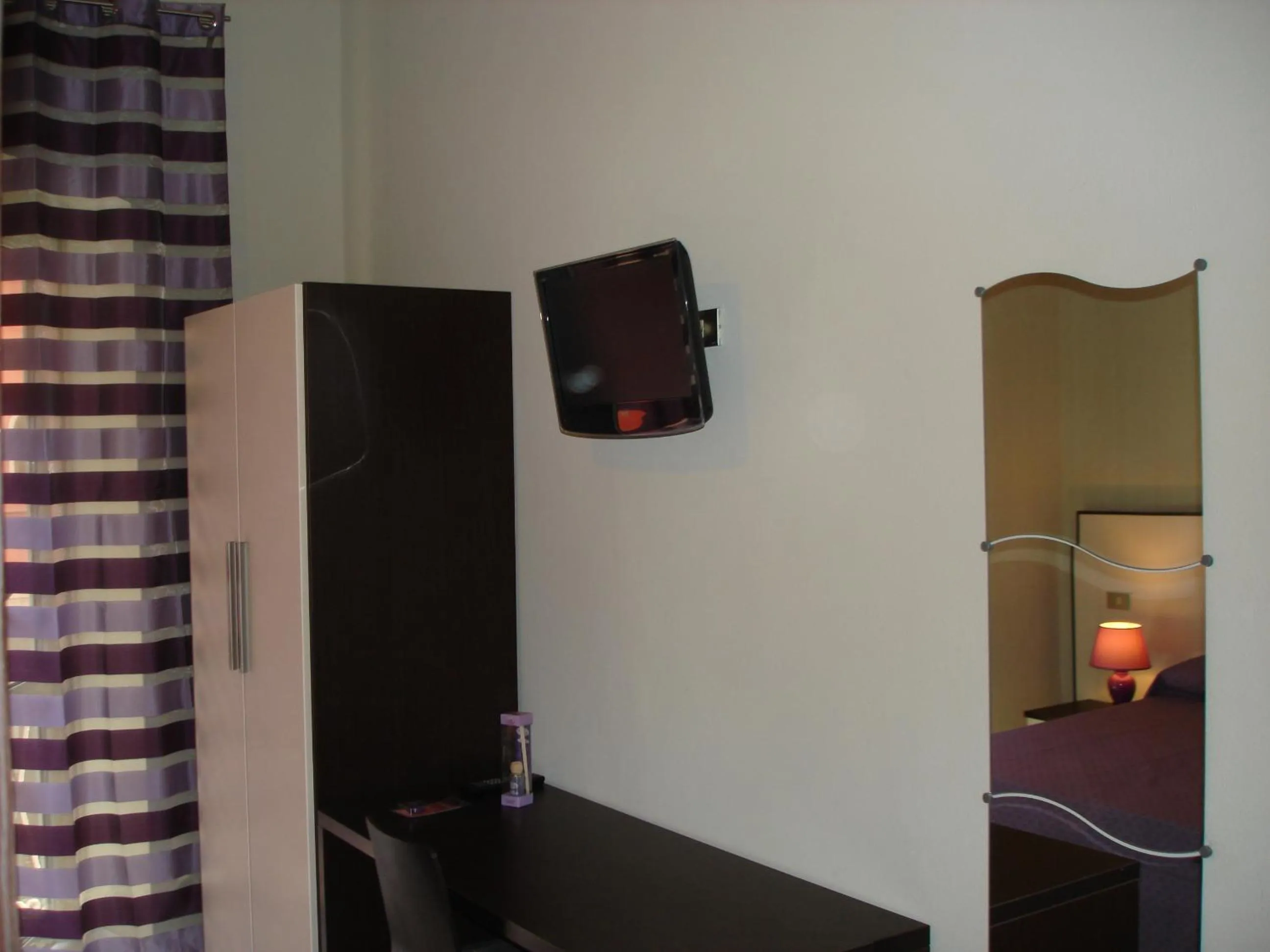 TV and multimedia, Bed in Foresteria Del Pescatore