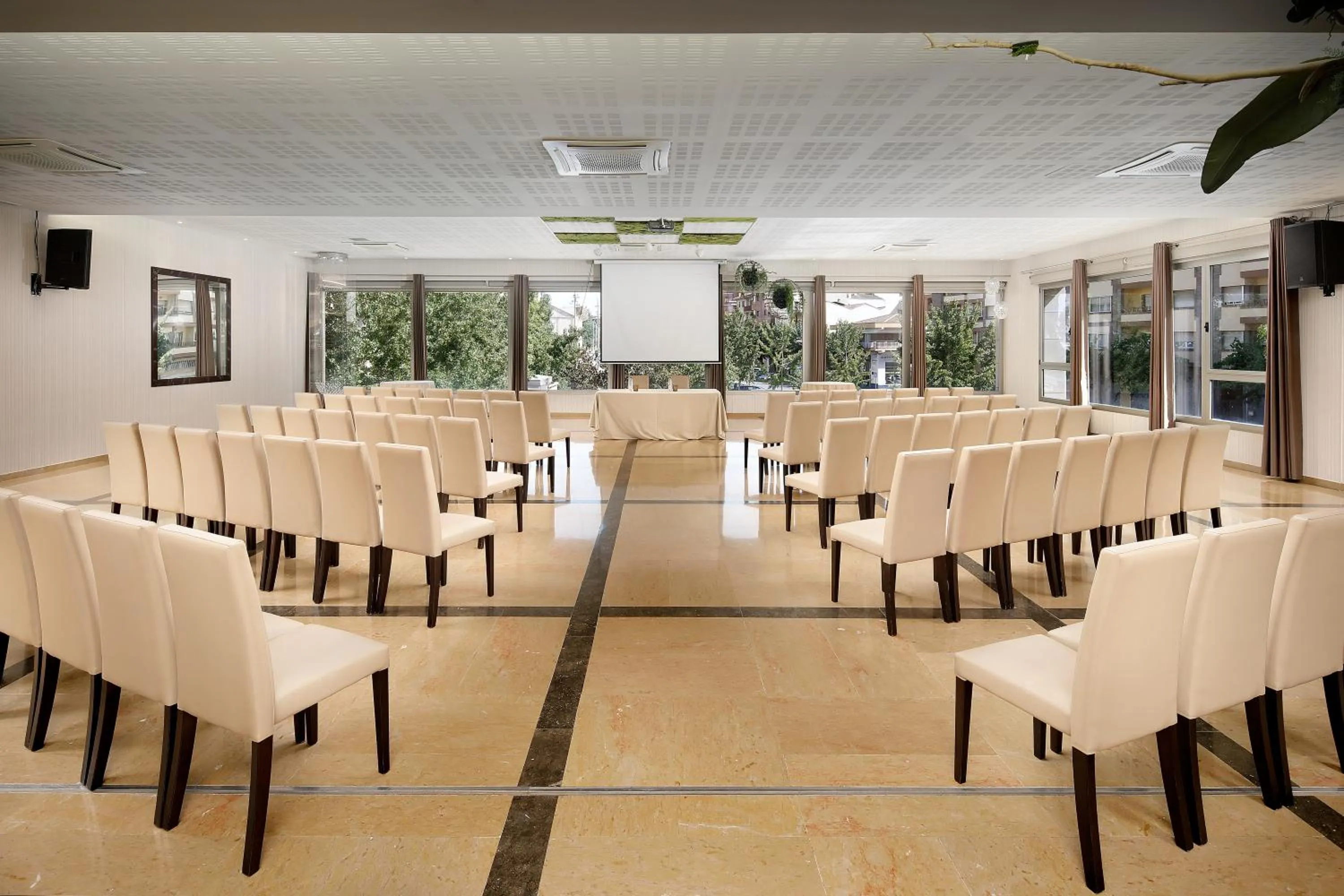 Meeting/conference room in Hotel MasMonzon