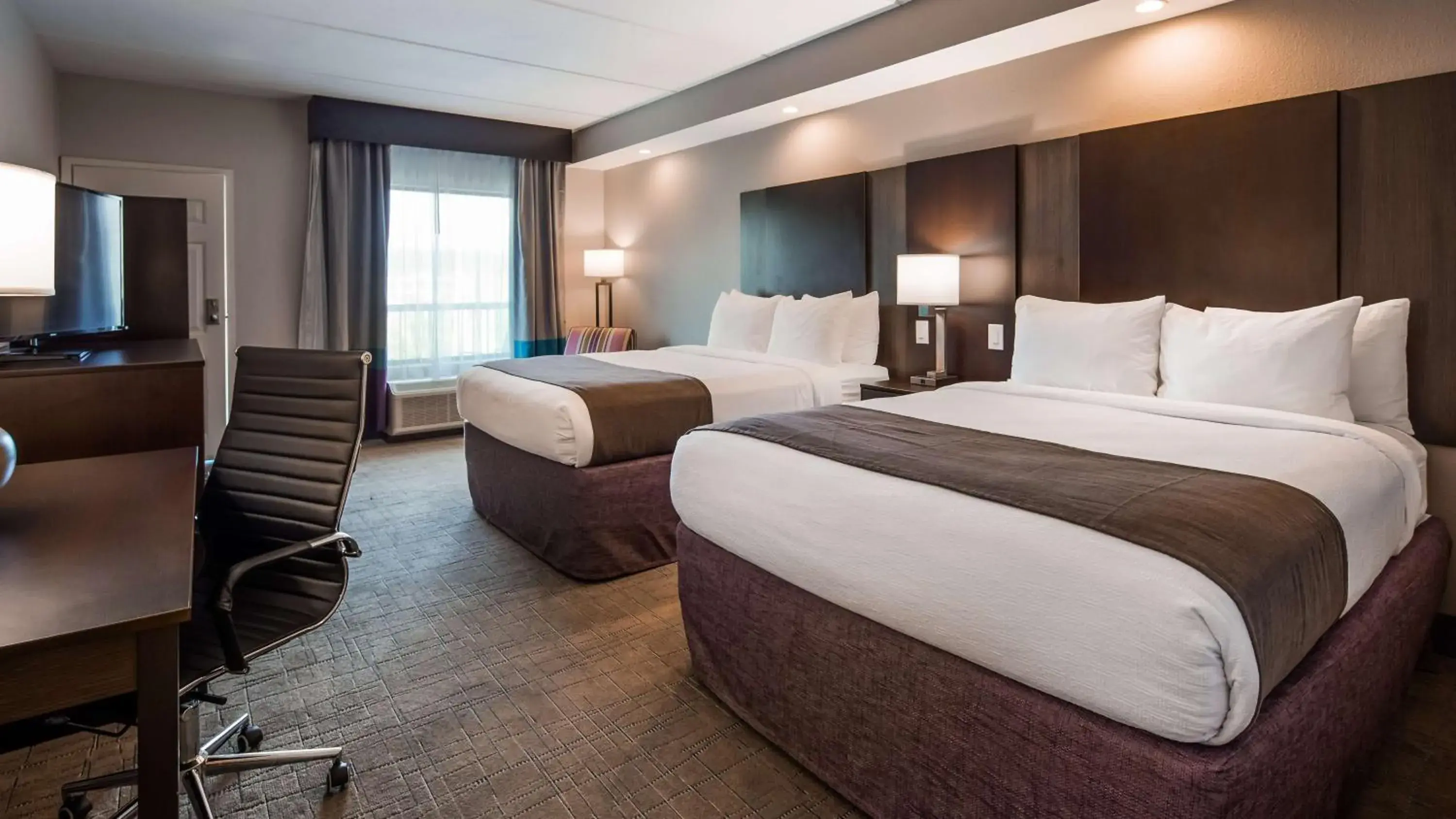 Photo of the whole room, Bed in Best Western Sevierville/Kodak Inn Photo of the whole room, Bed in Best Western Sevierville/Kodak Inn