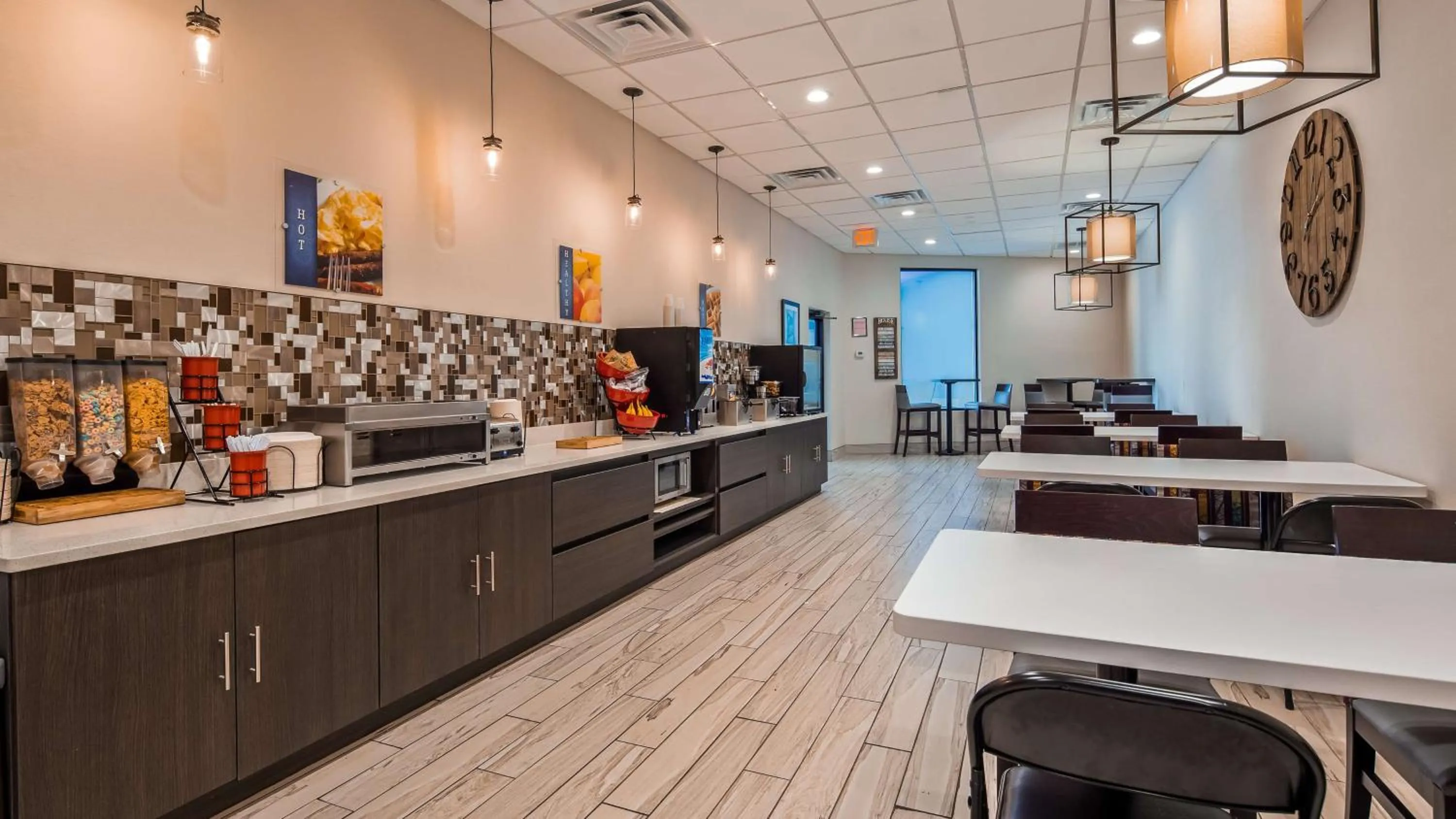 Breakfast in Best Western Sevierville/Kodak Inn