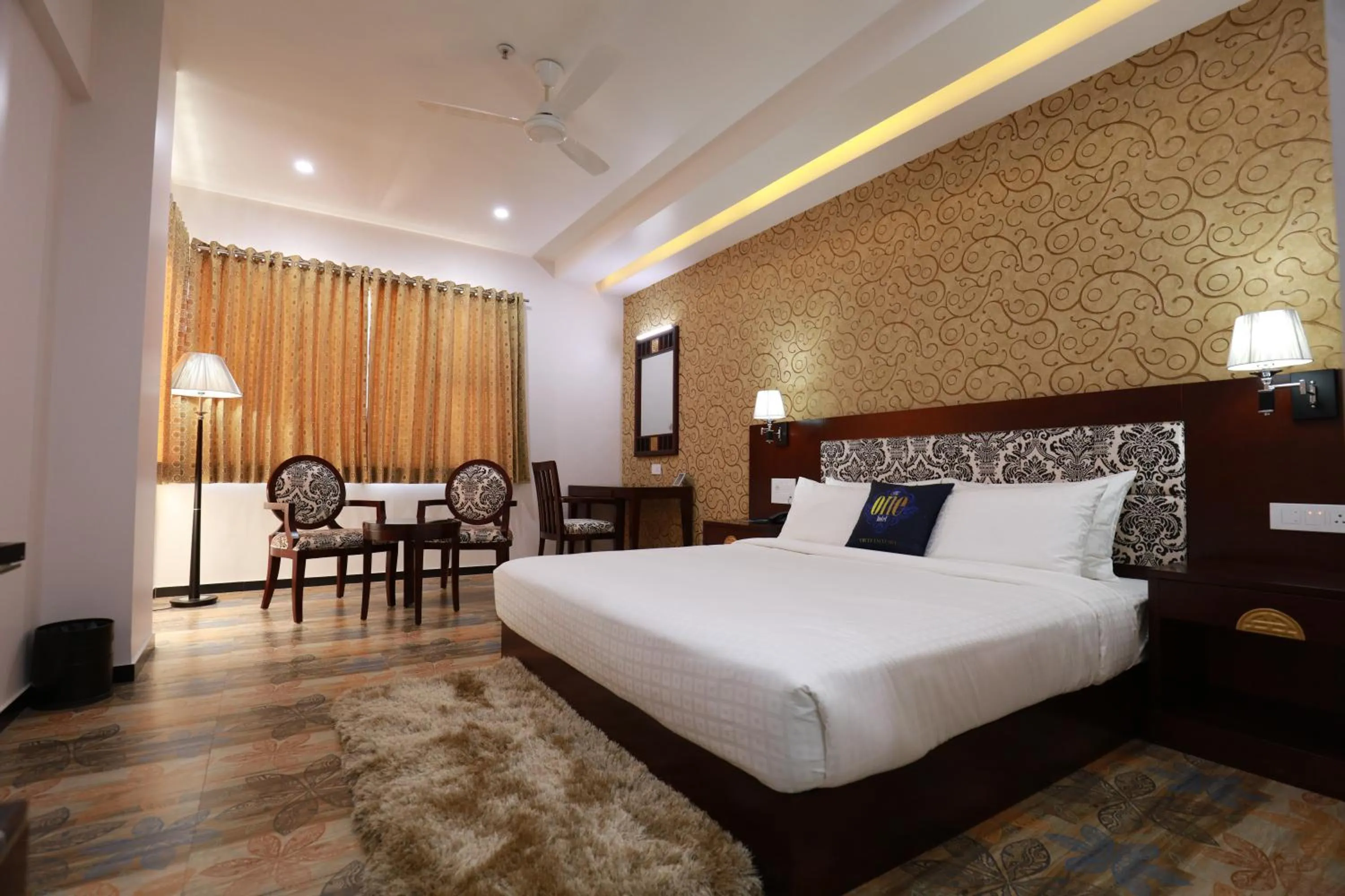 Photo of the whole room, Bed in The One Hotel