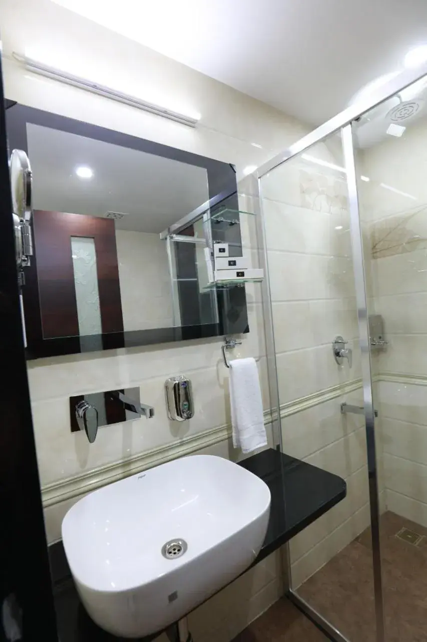 Bathroom in The One Hotel Bathroom in The One Hotel