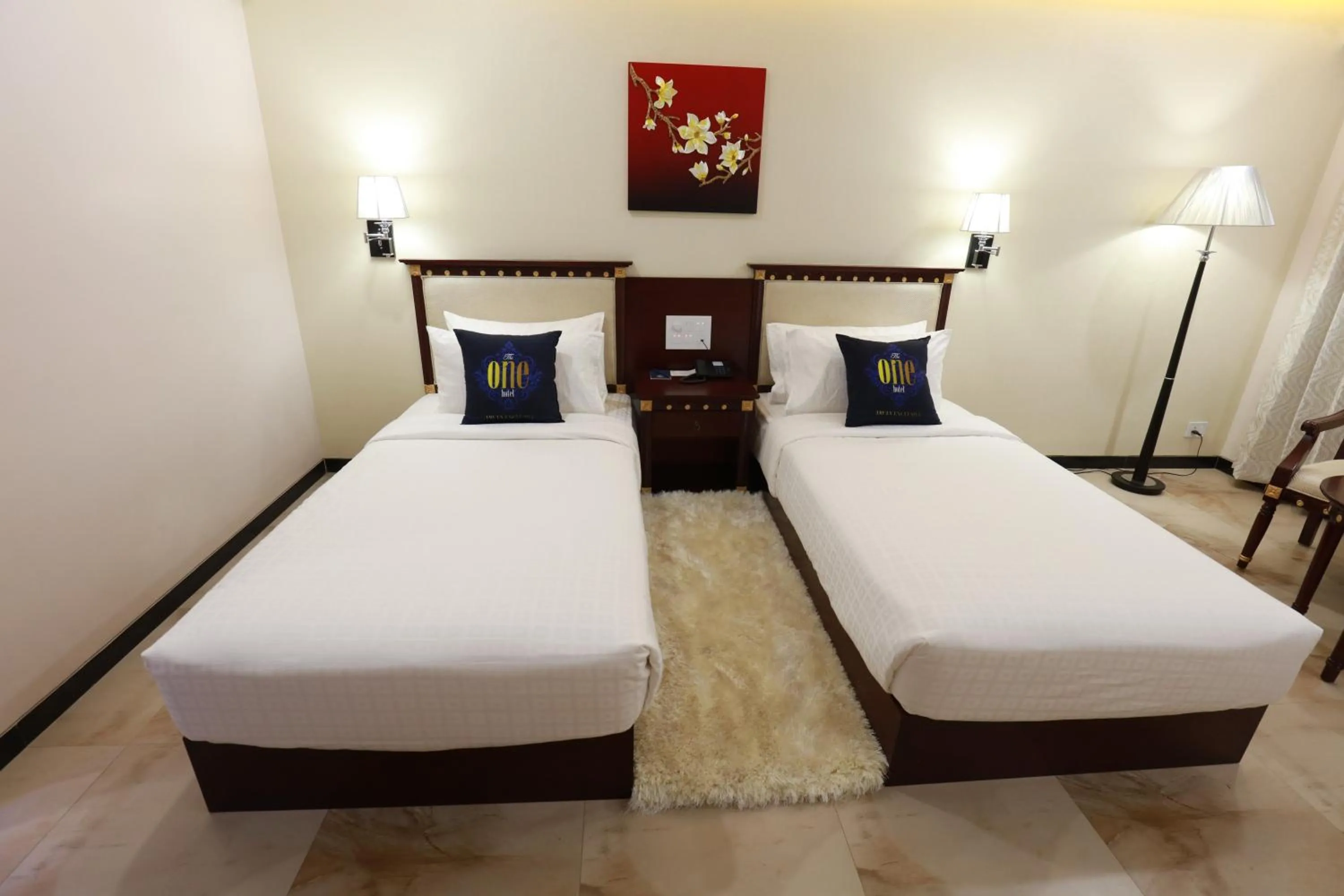 Photo of the whole room, Bed in The One Hotel