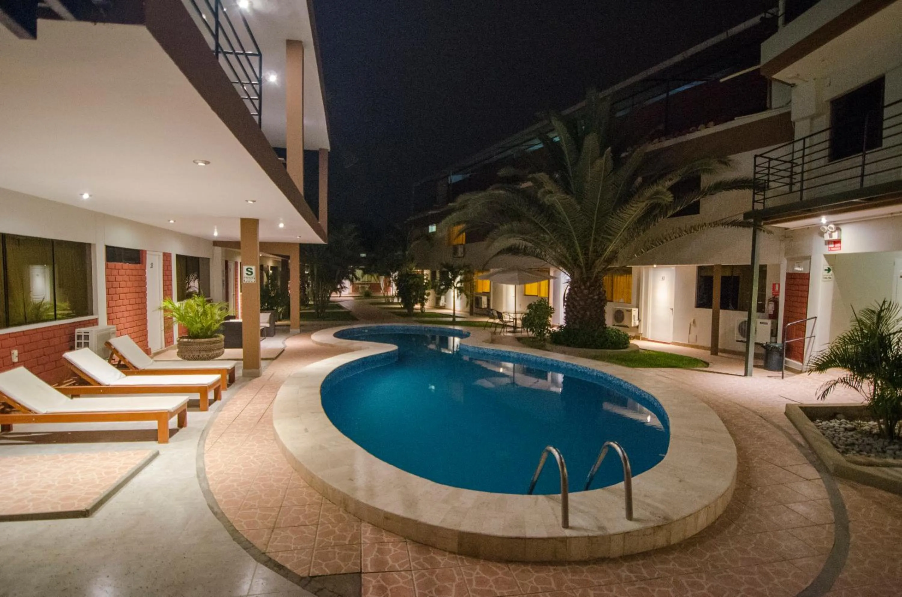 Swimming pool in El Angolo Piura