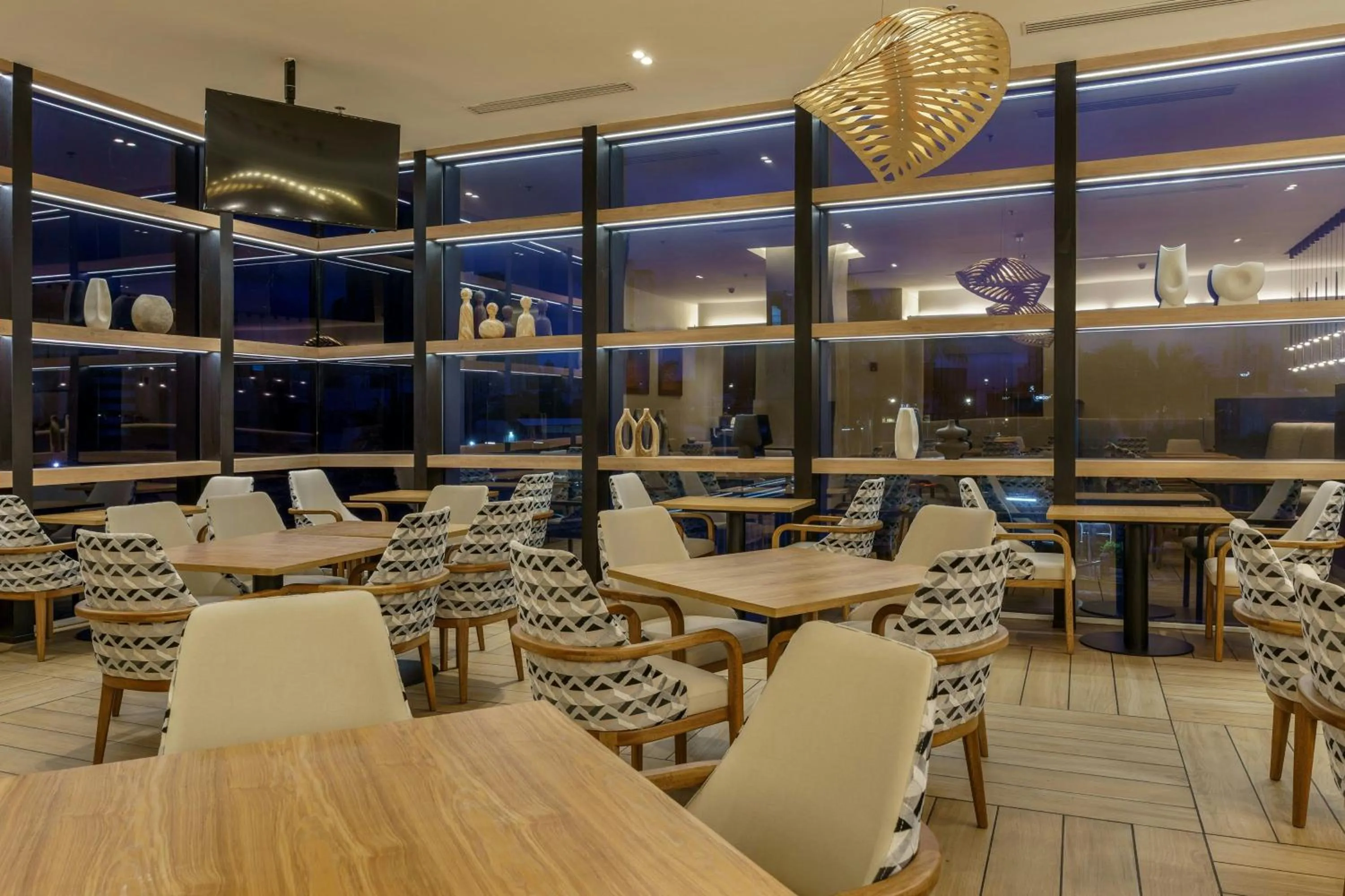 Restaurant/places to eat in Courtyard by Marriott Panama Multiplaza Mall
