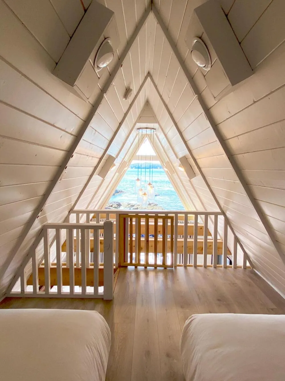 Bed in Duffin Cove Resort