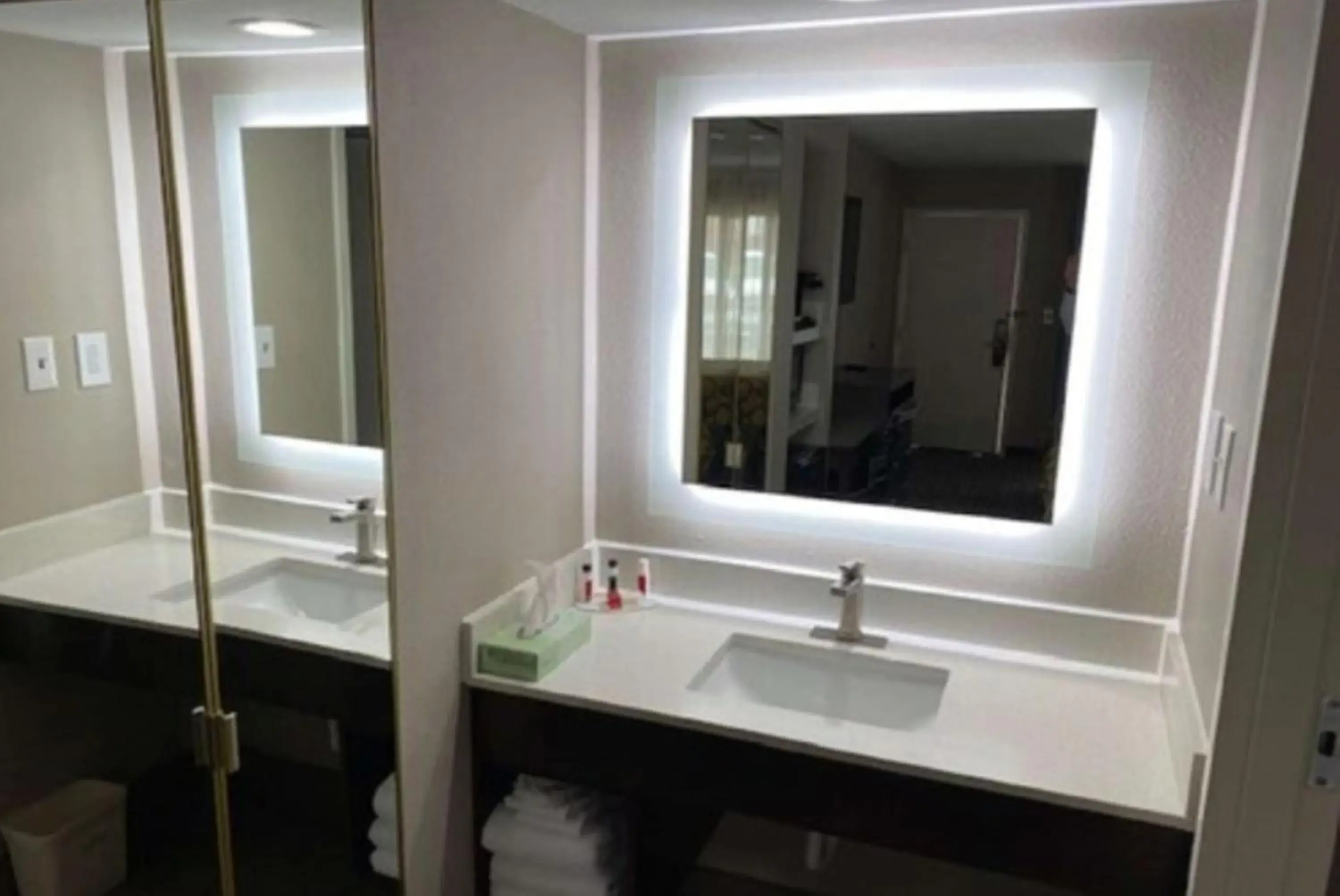 Queen Room with Two Queen Beds - First Floor/Non-Smoking in Baymont by Wyndham Topeka Queen Room with Two Queen Beds - First Floor/Non-Smoking in Baymont by Wyndham Topeka