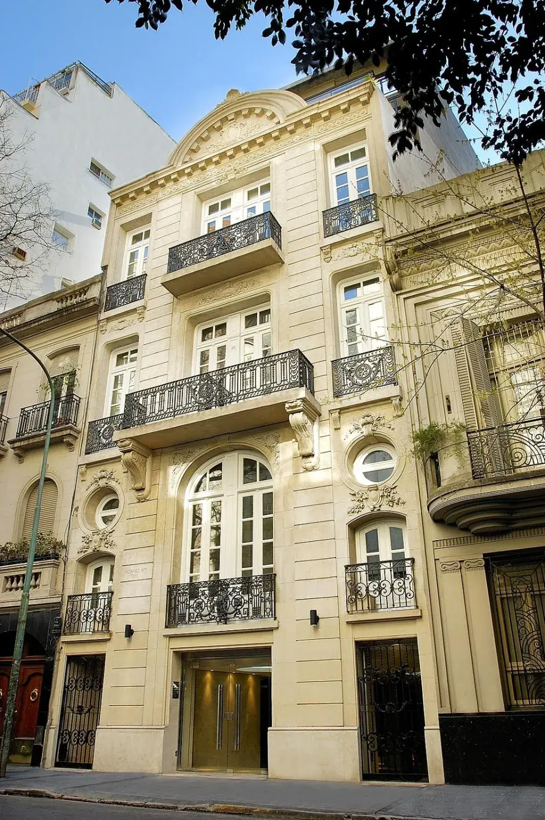 Poetry Building Recoleta Poetry Building Recoleta