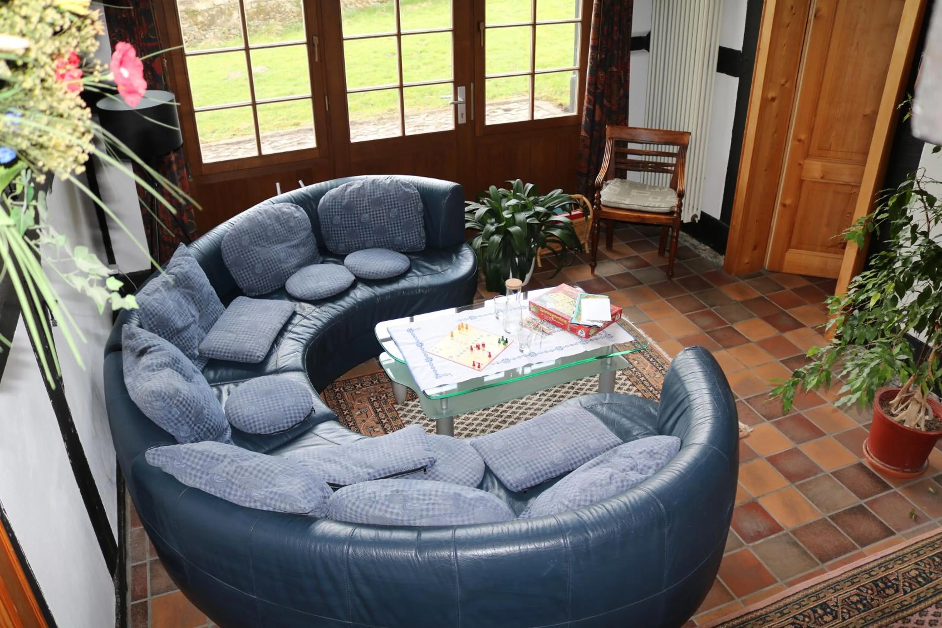 Communal lounge/ TV room in Appartementhotel Blomberger Hof