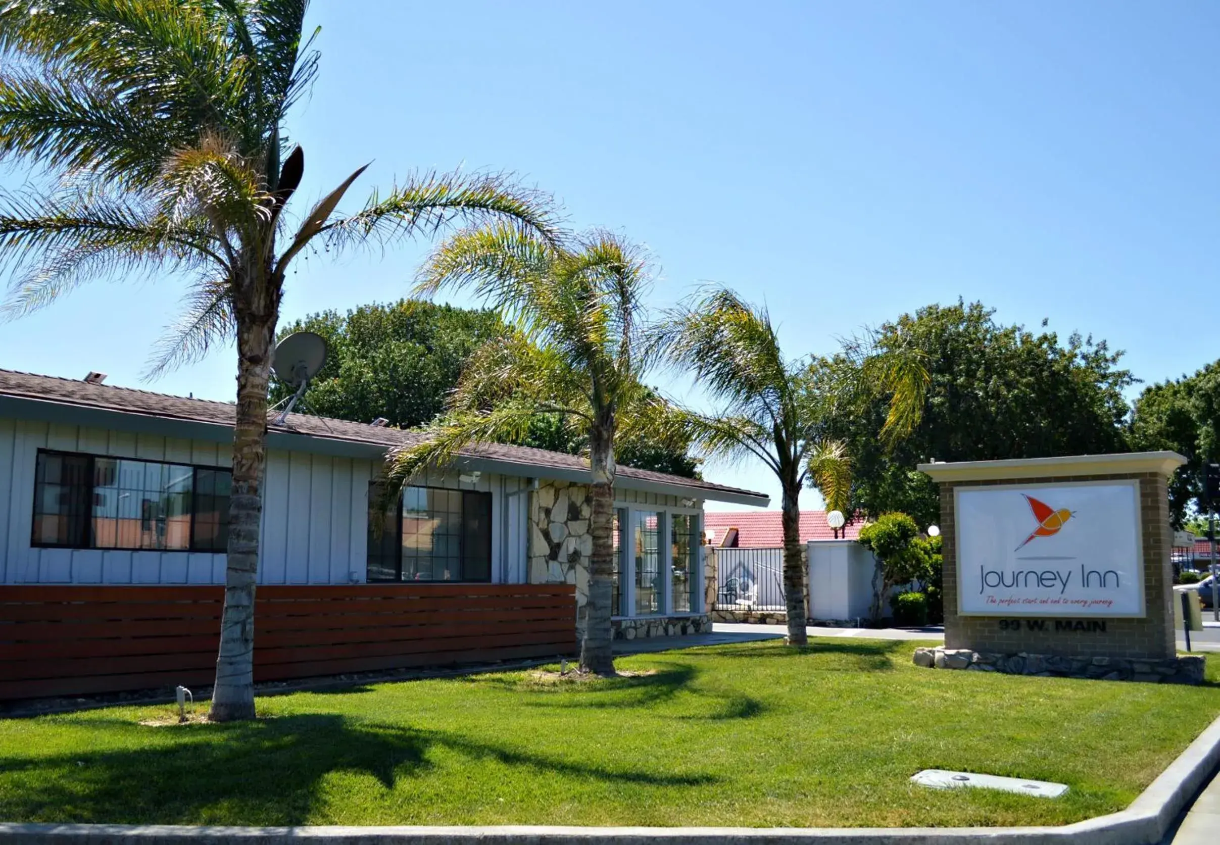 Facade/entrance in Journey Inn Facade/entrance in Journey Inn