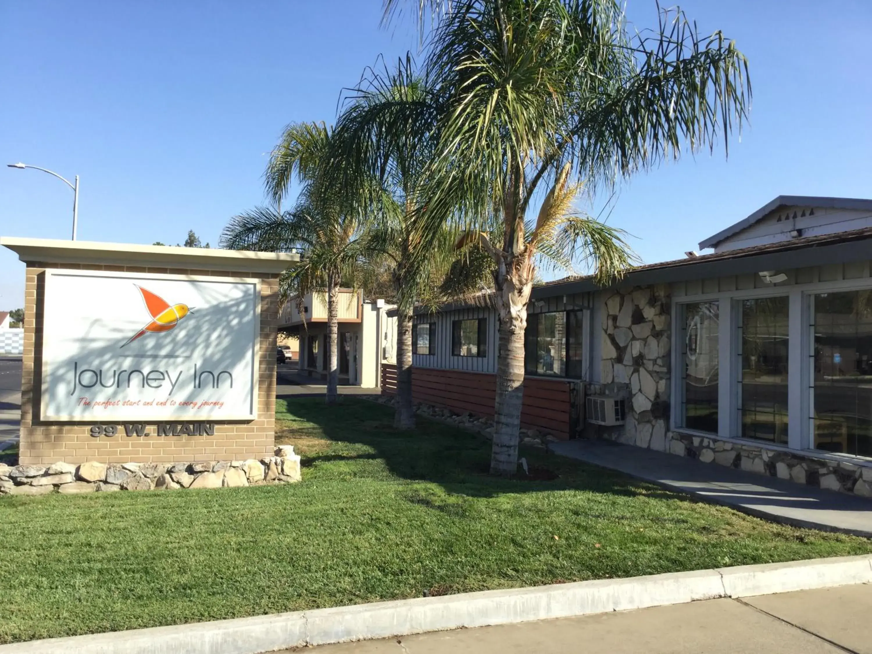 Facade/entrance in Journey Inn Facade/entrance in Journey Inn