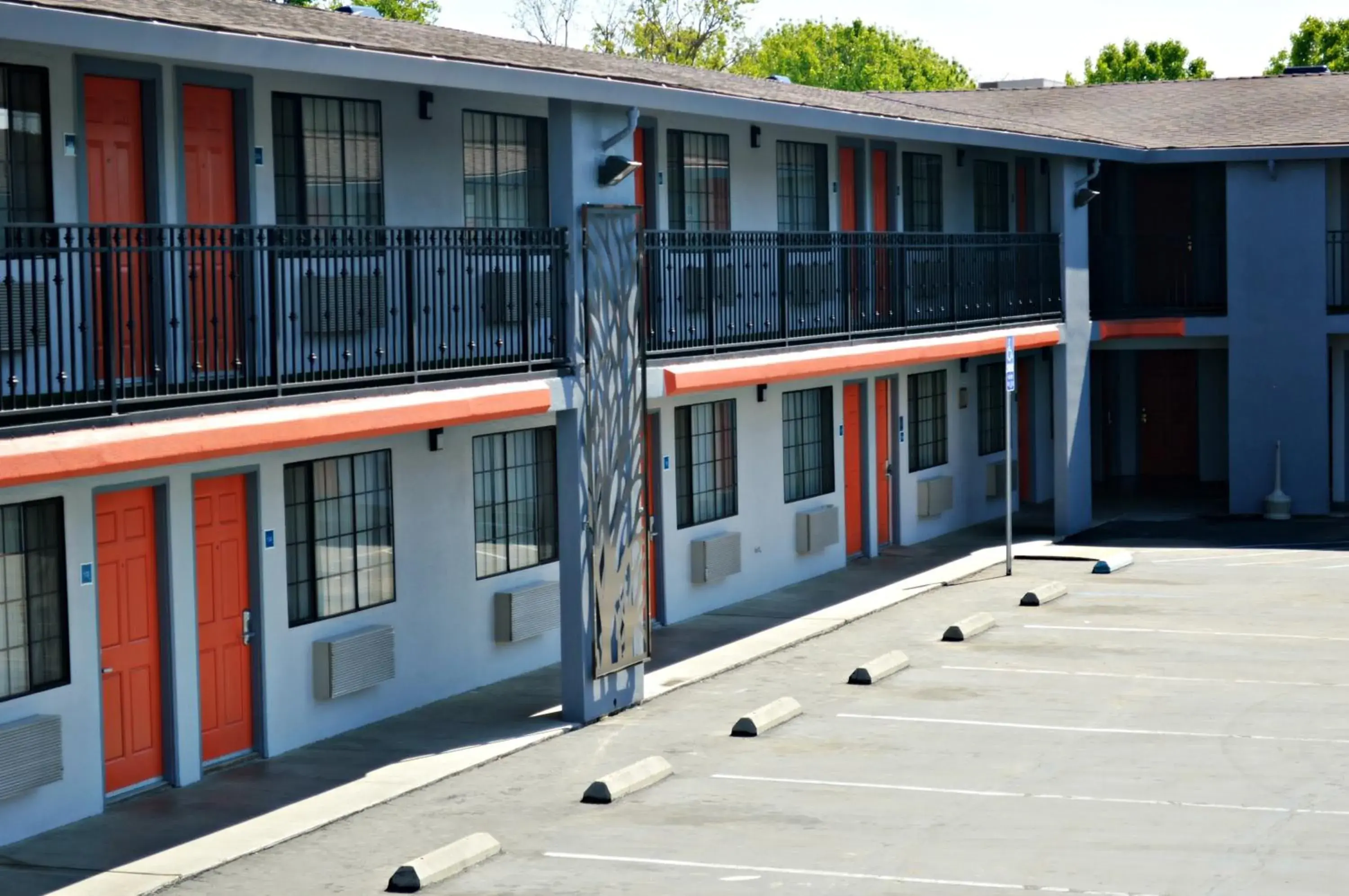 Property building in Journey Inn Property building in Journey Inn